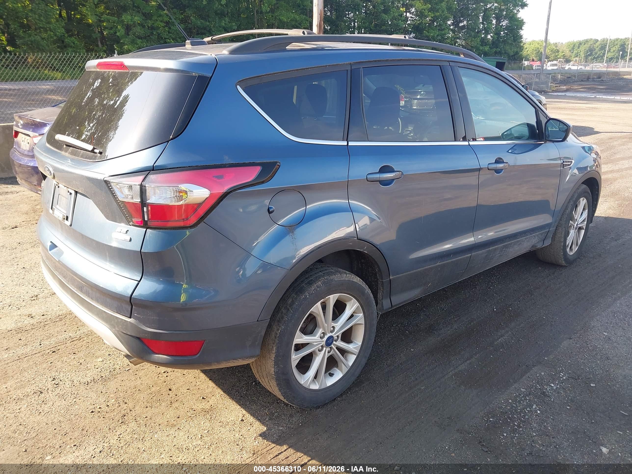 FORD ESCAPE image 4
