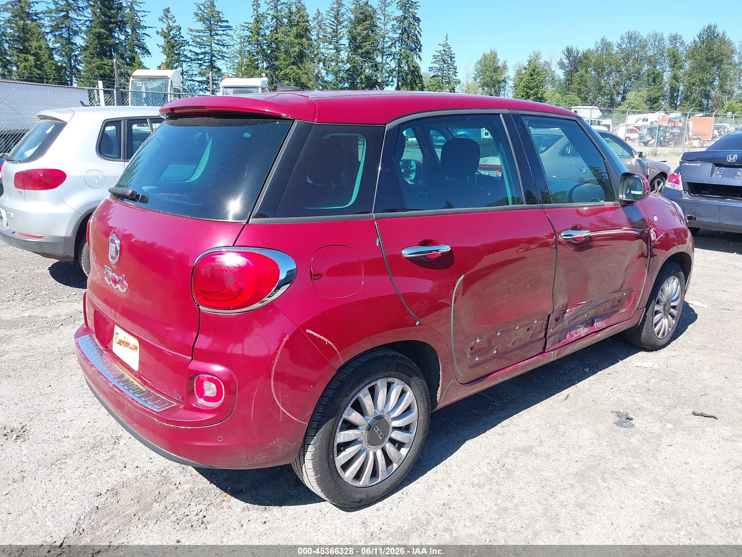 FIAT 500L image 4