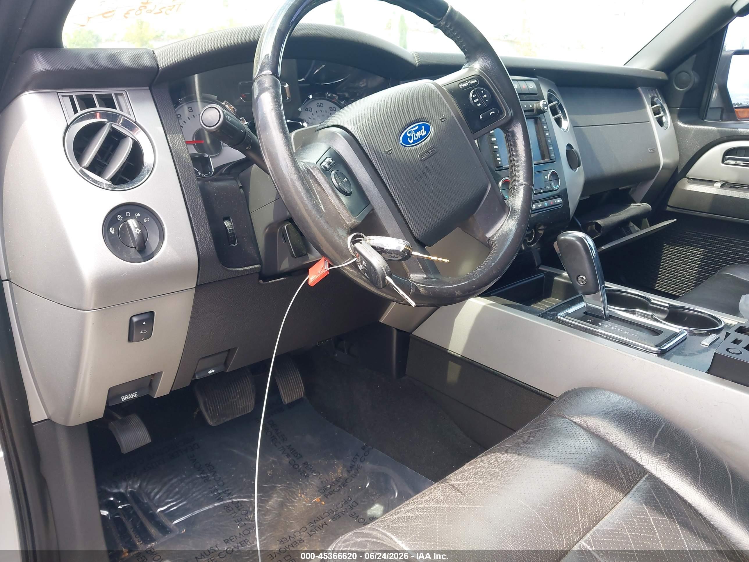 FORD EXPEDITION image 11
