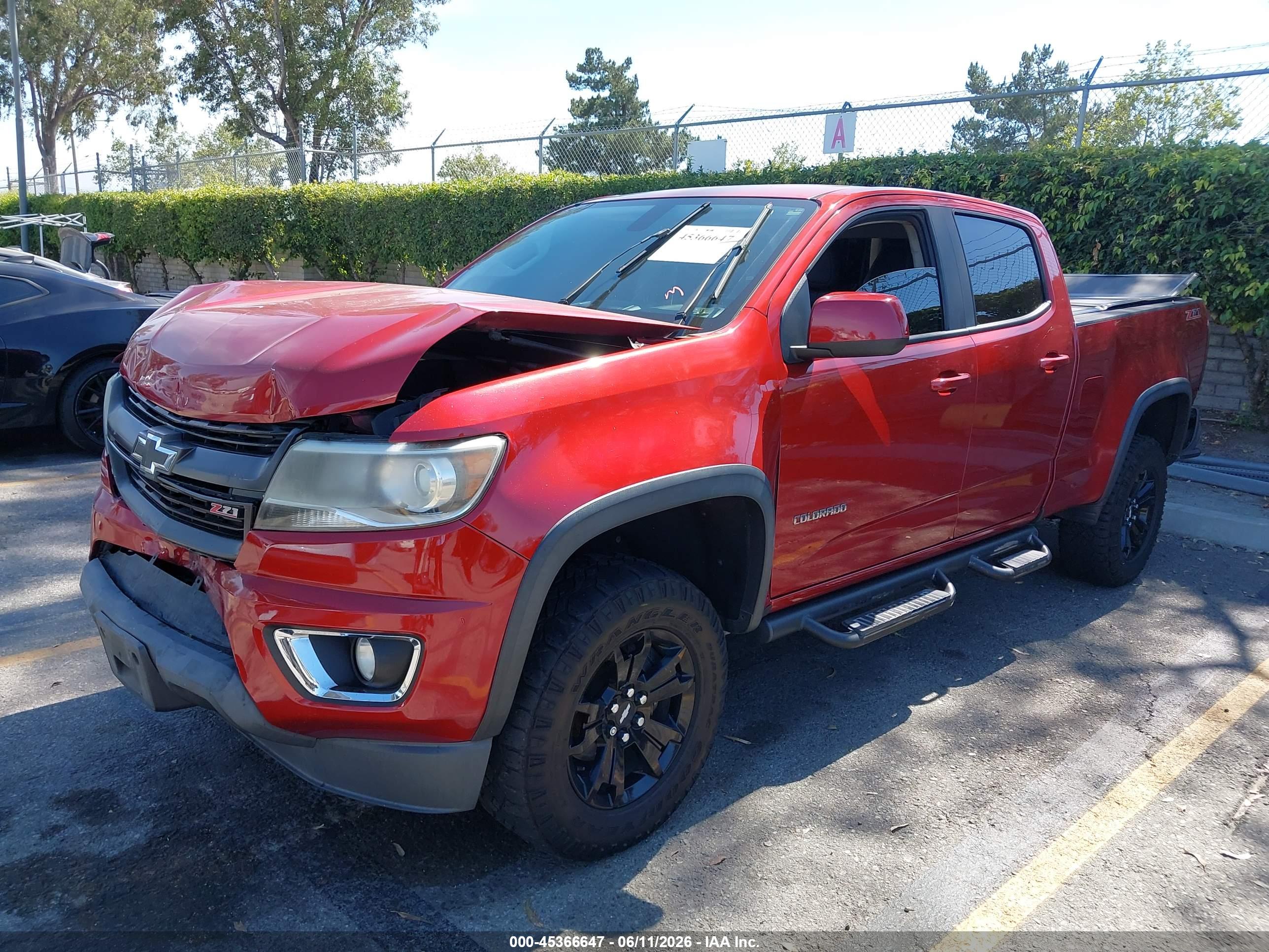 CHEVROLET COLORADO image 2