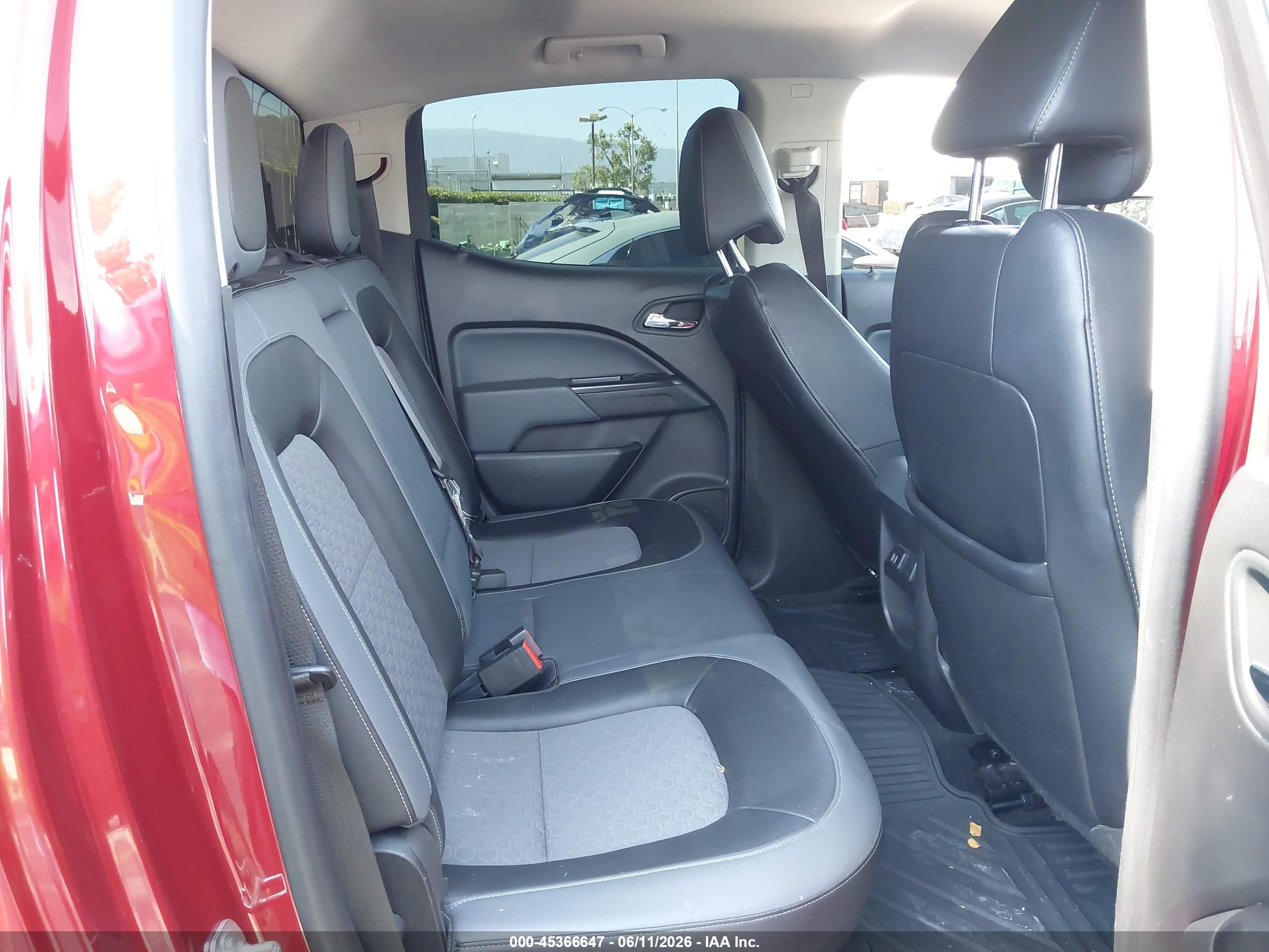 CHEVROLET COLORADO image 8