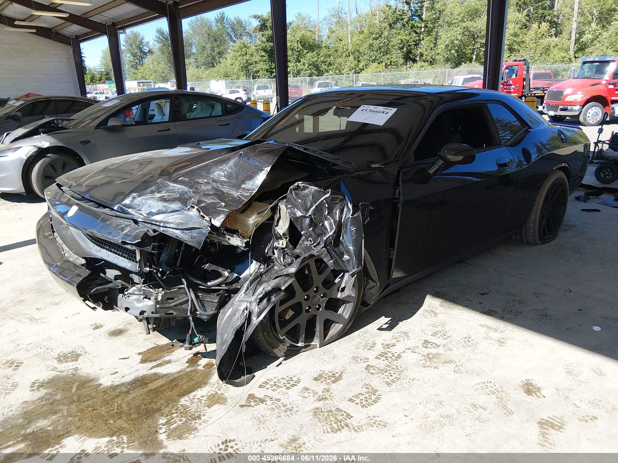 DODGE CHALLENGER image 2