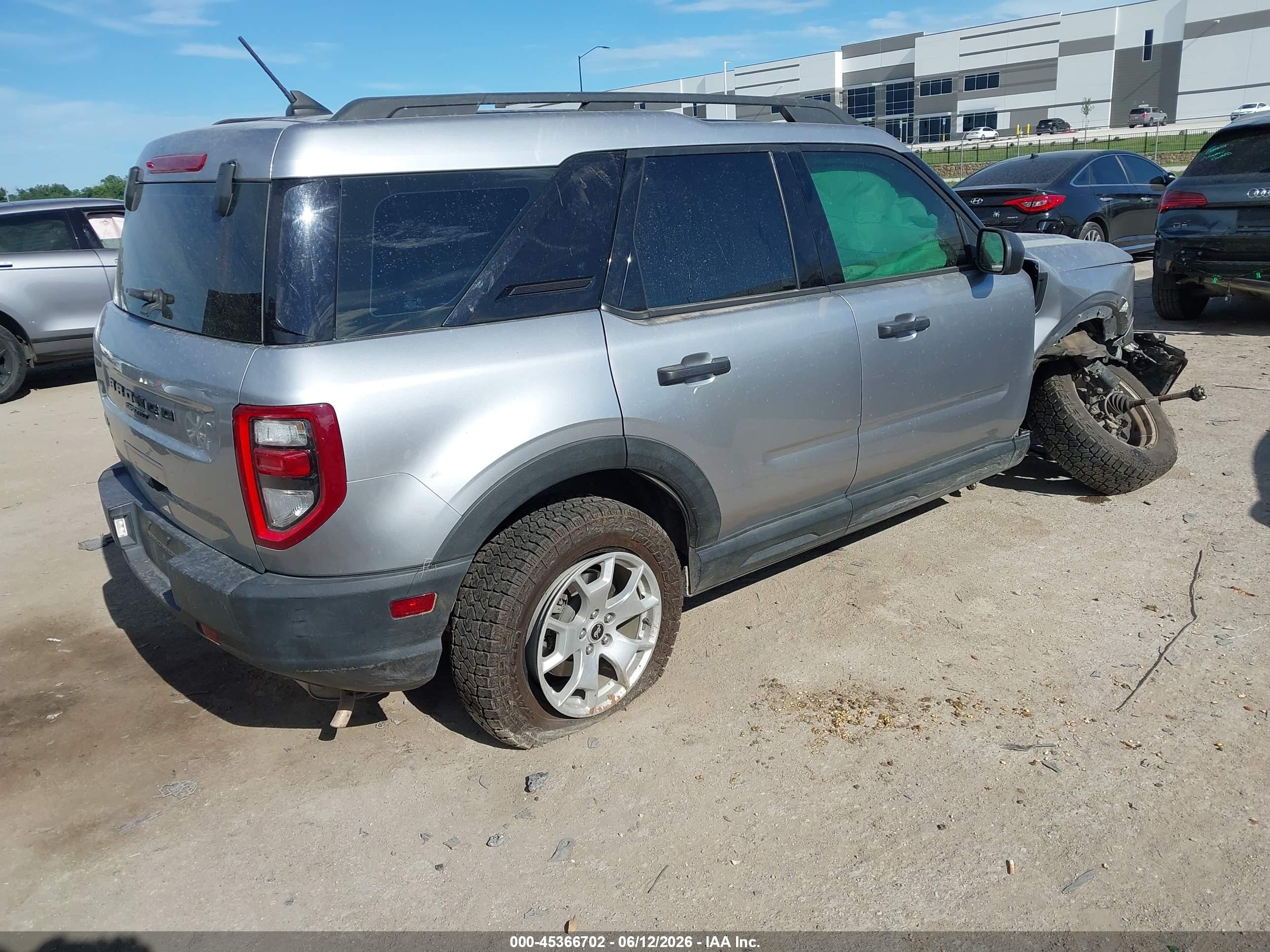 FORD BRONCO image 4