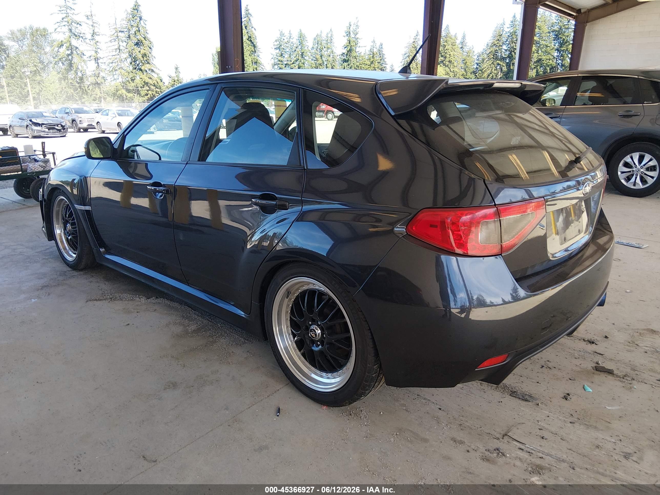 SUBARU IMPREZA image 3