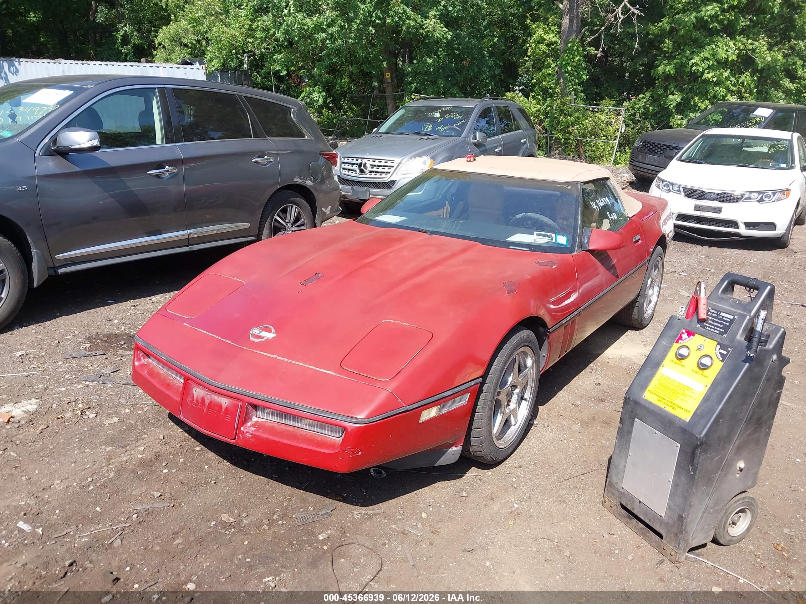CHEVROLET CORVETTE image 2