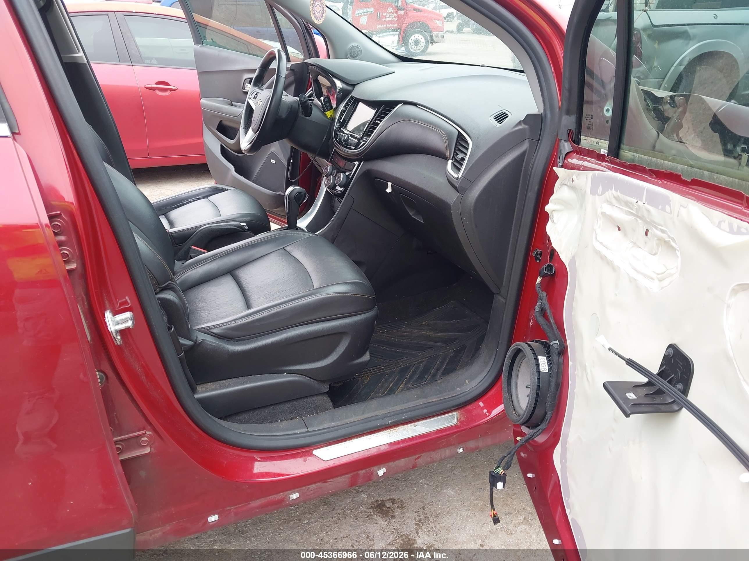 CHEVROLET TRAX image 5