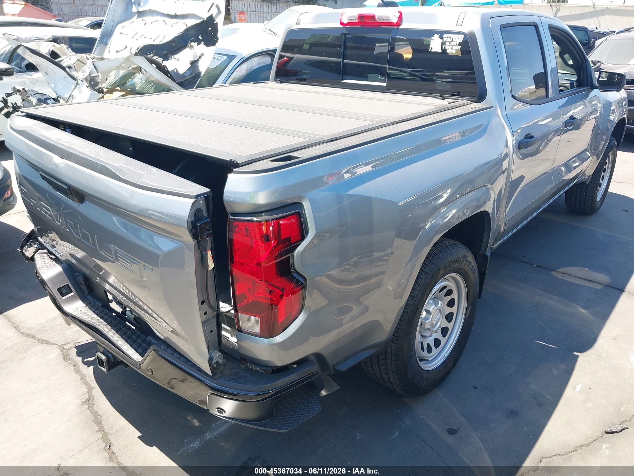 CHEVROLET COLORADO image 4