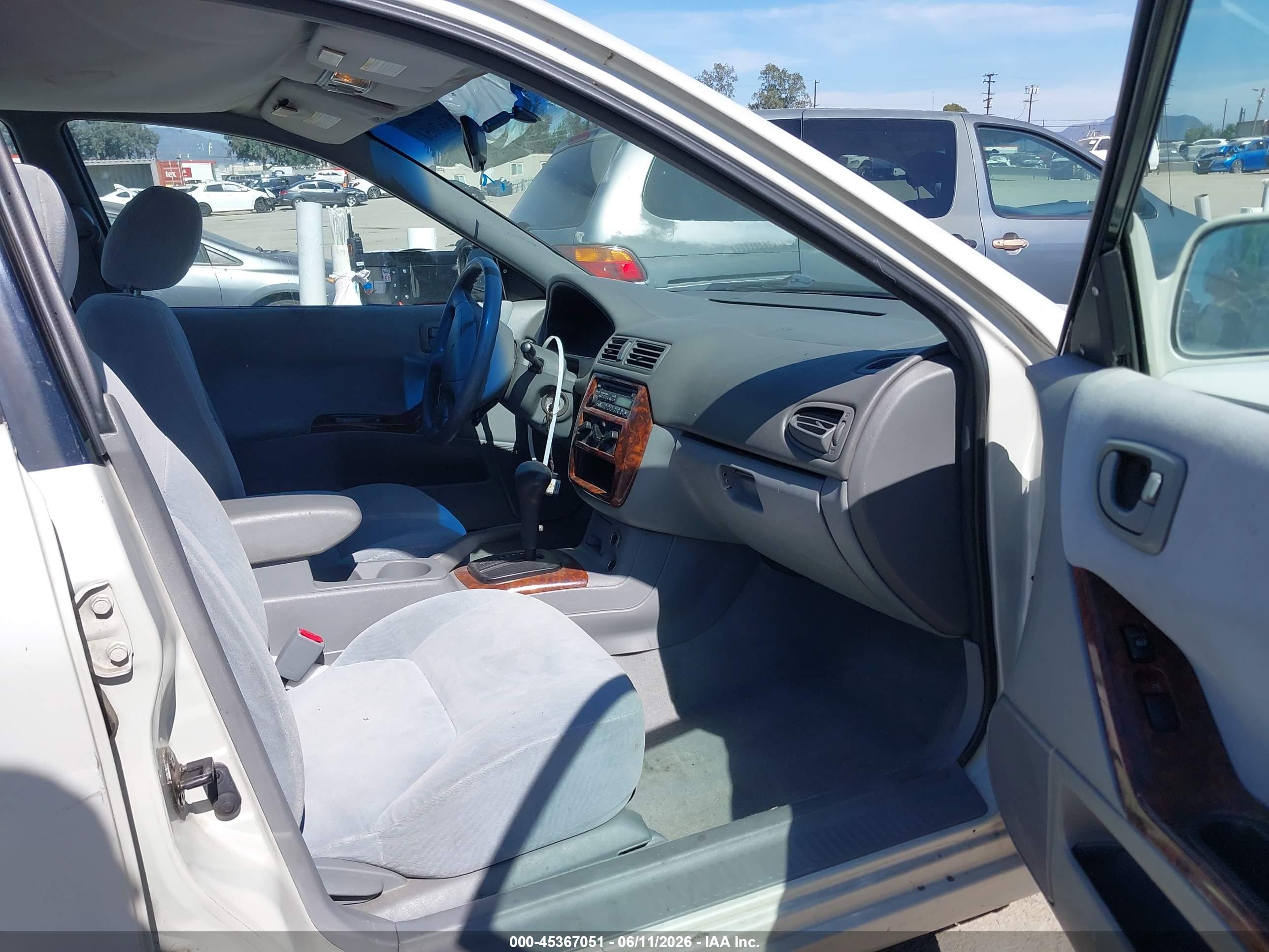 MITSUBISHI GALANT image 5