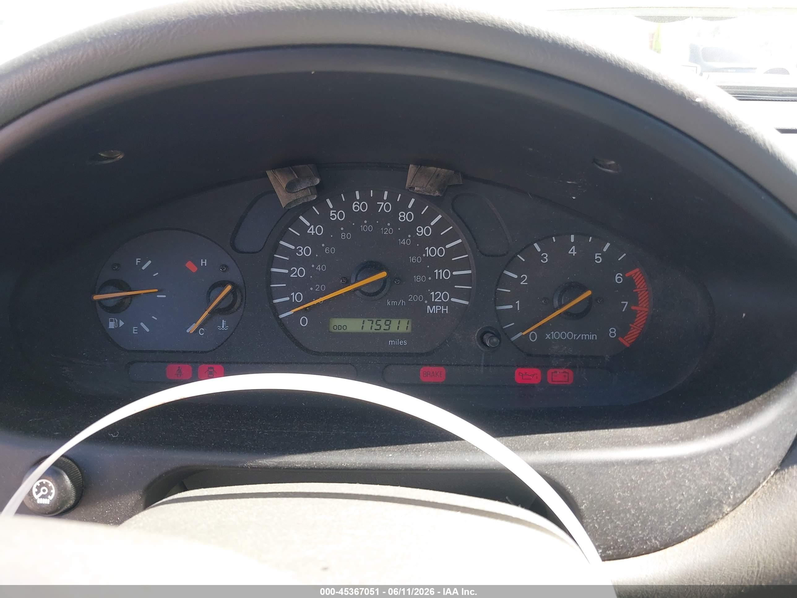 MITSUBISHI GALANT image 7