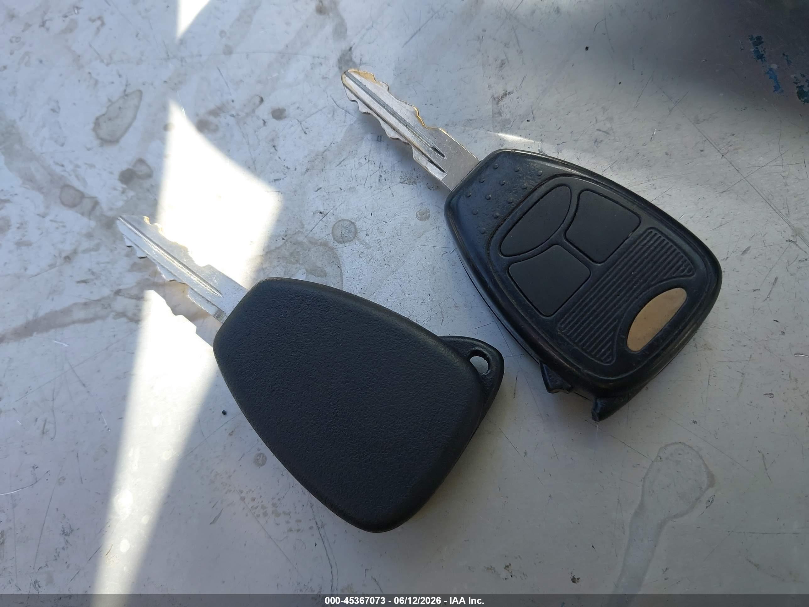 JEEP LIBERTY image 11