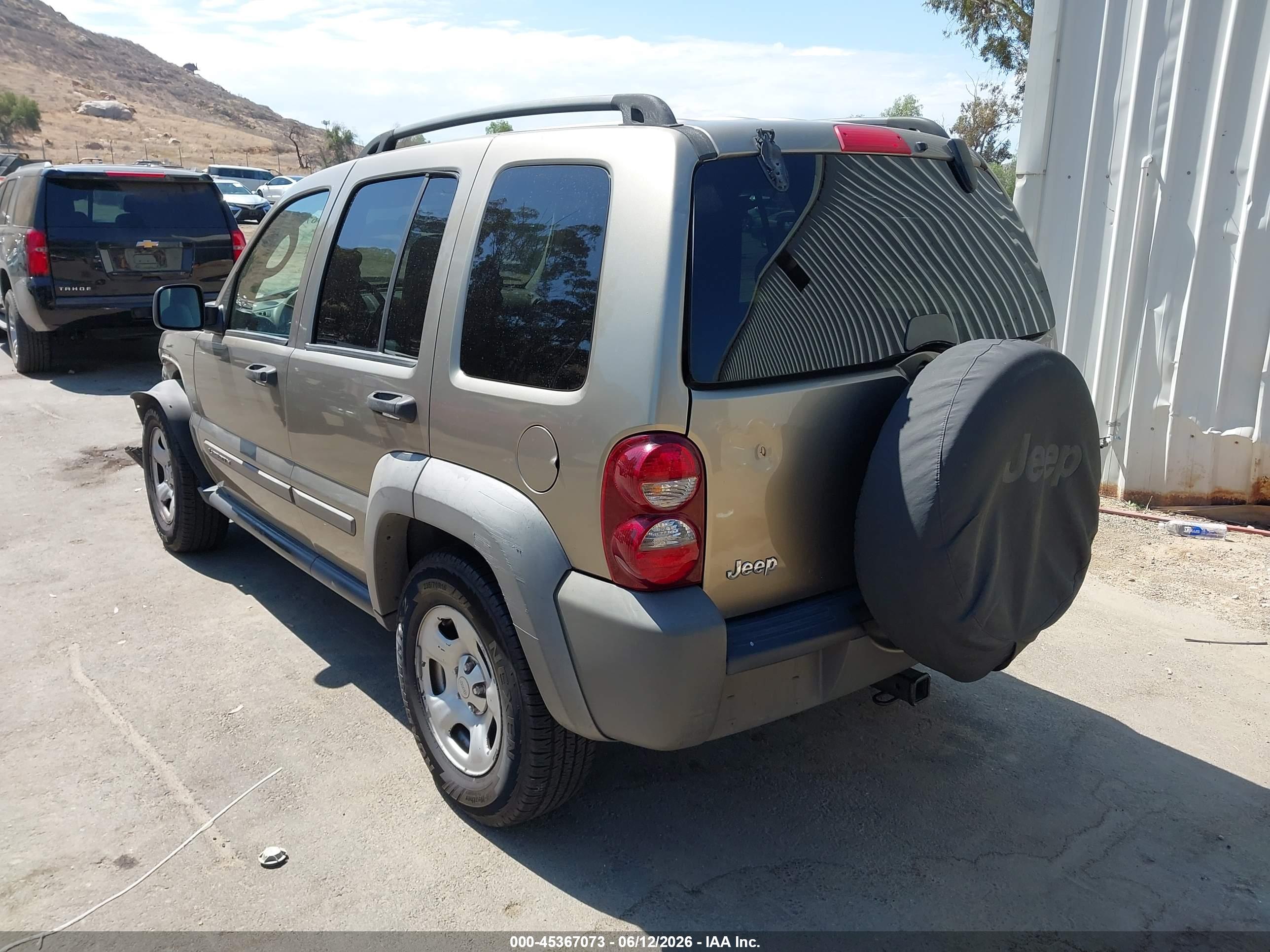JEEP LIBERTY image 3
