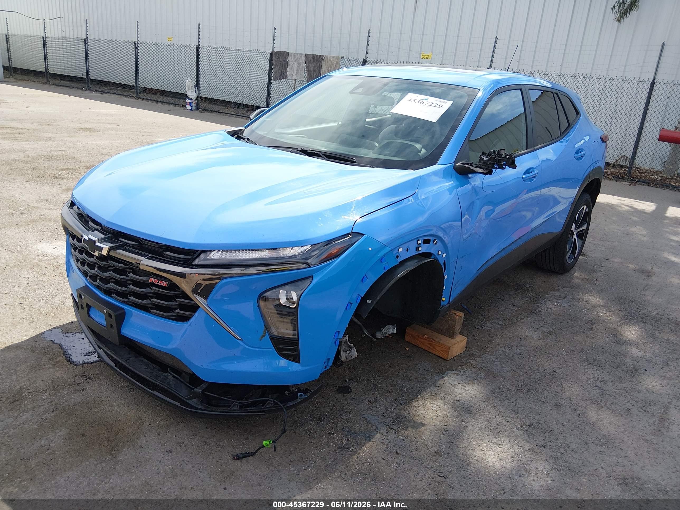 CHEVROLET TRAX image 2