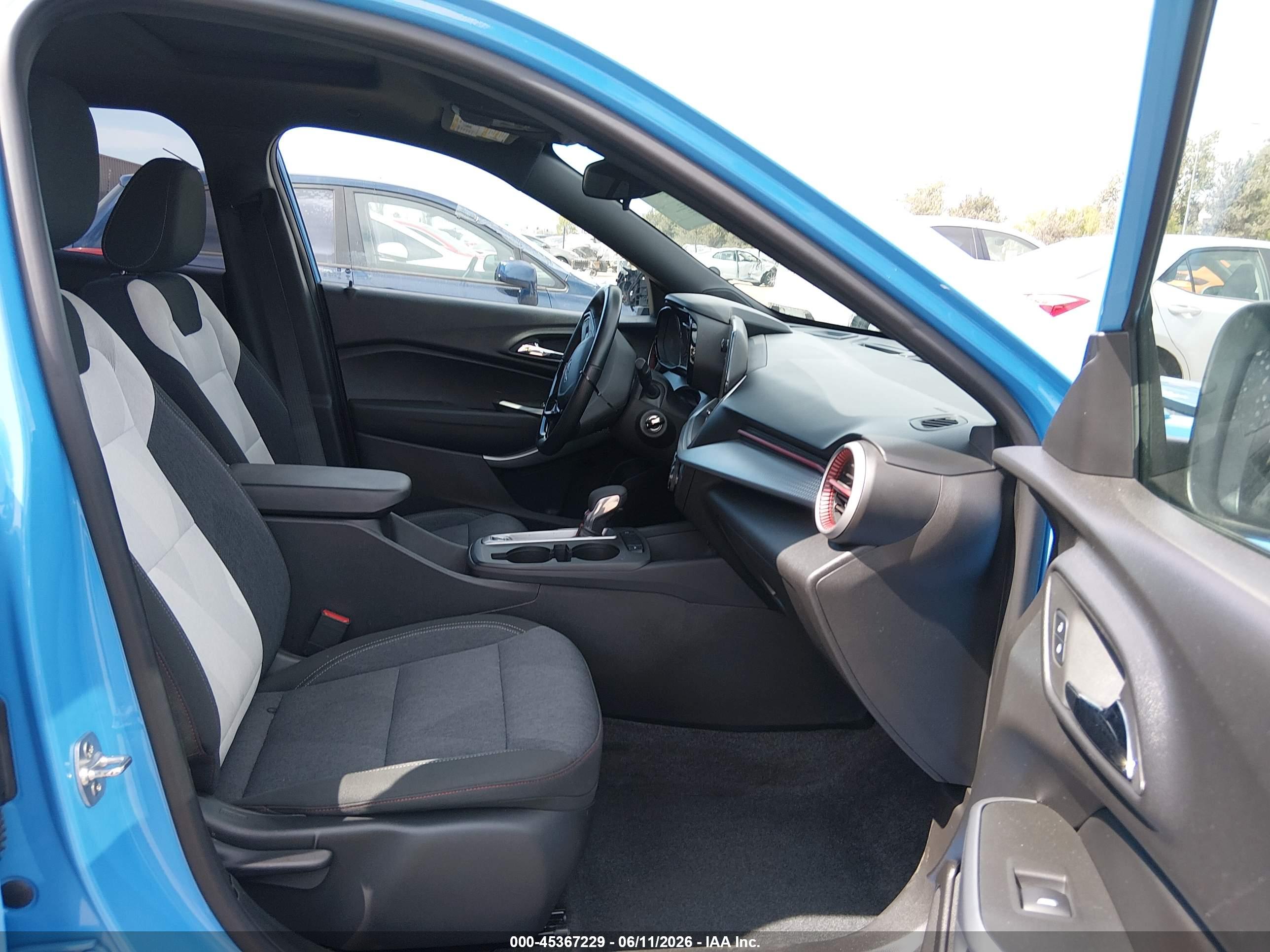 CHEVROLET TRAX image 5