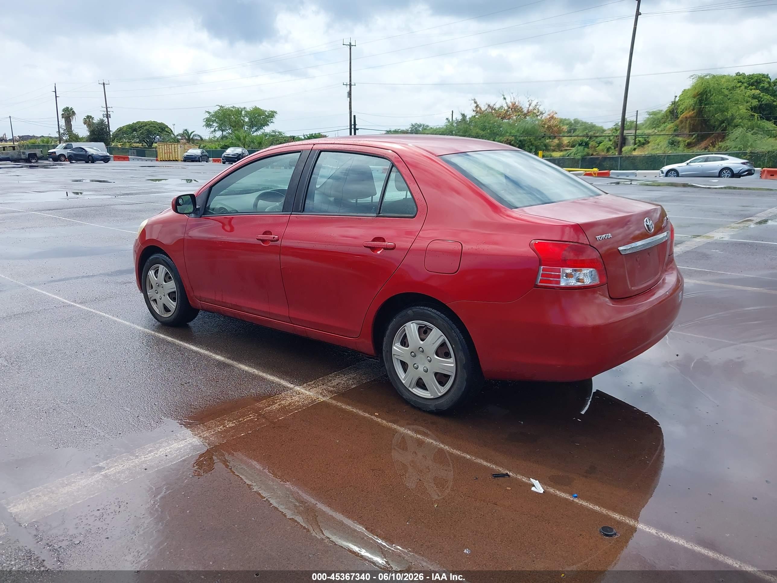 TOYOTA YARIS image 3