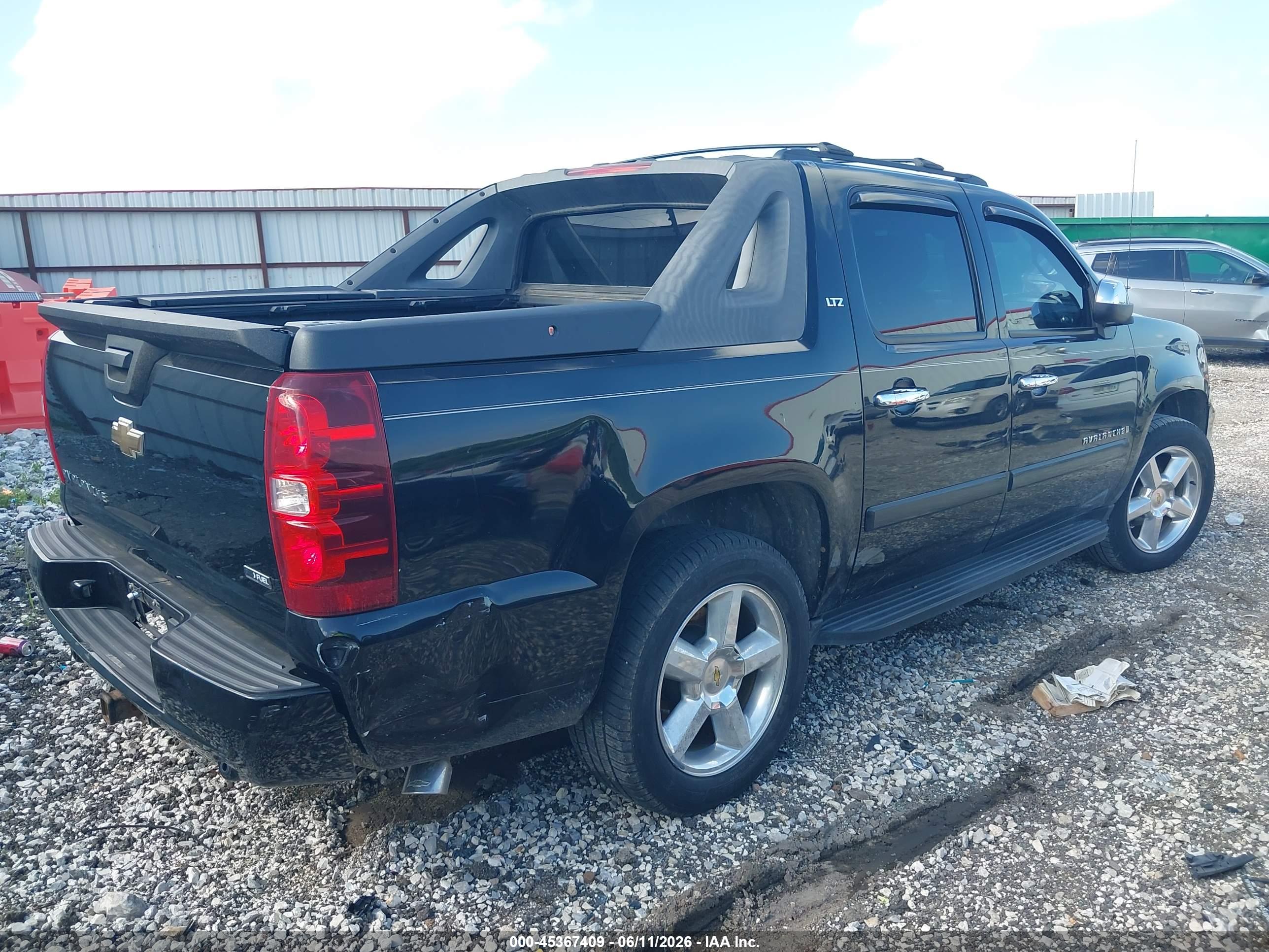 CHEVROLET AVALANCHE image 4