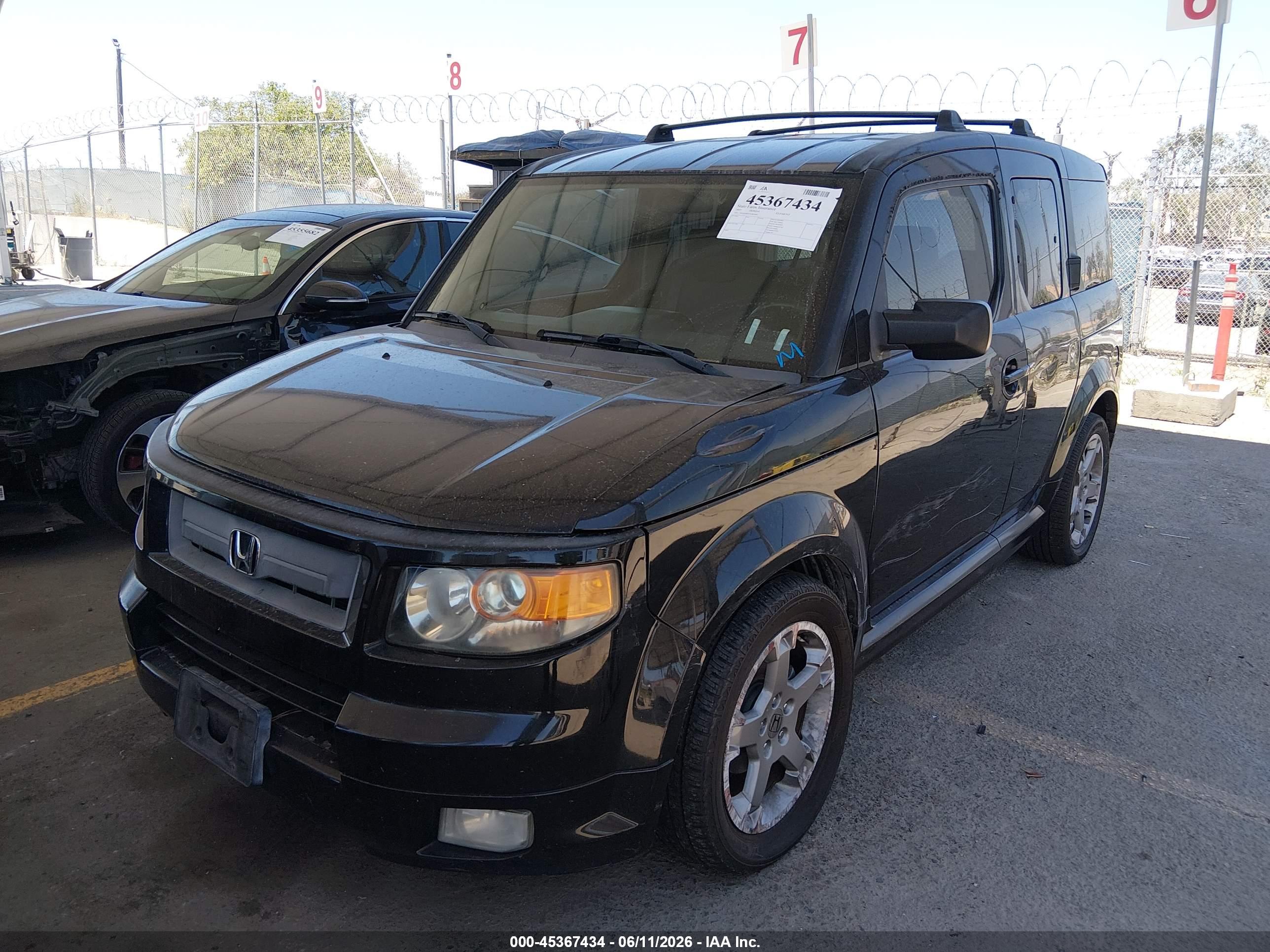 HONDA ELEMENT image 2