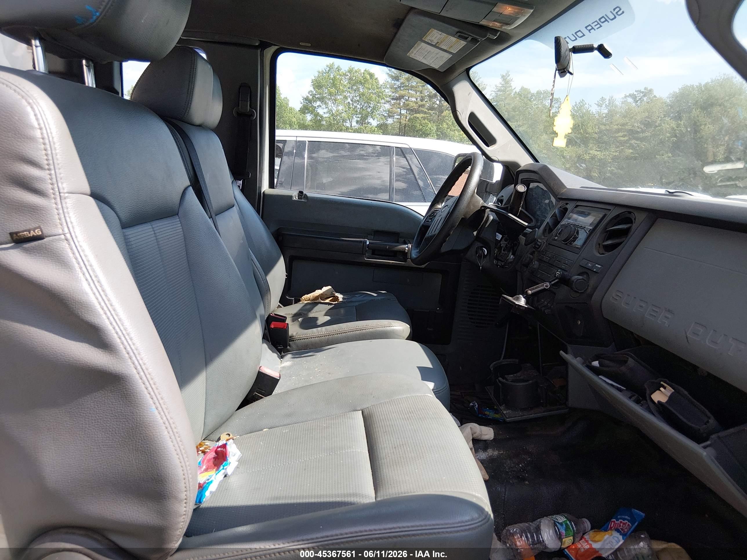 FORD F-350 image 8