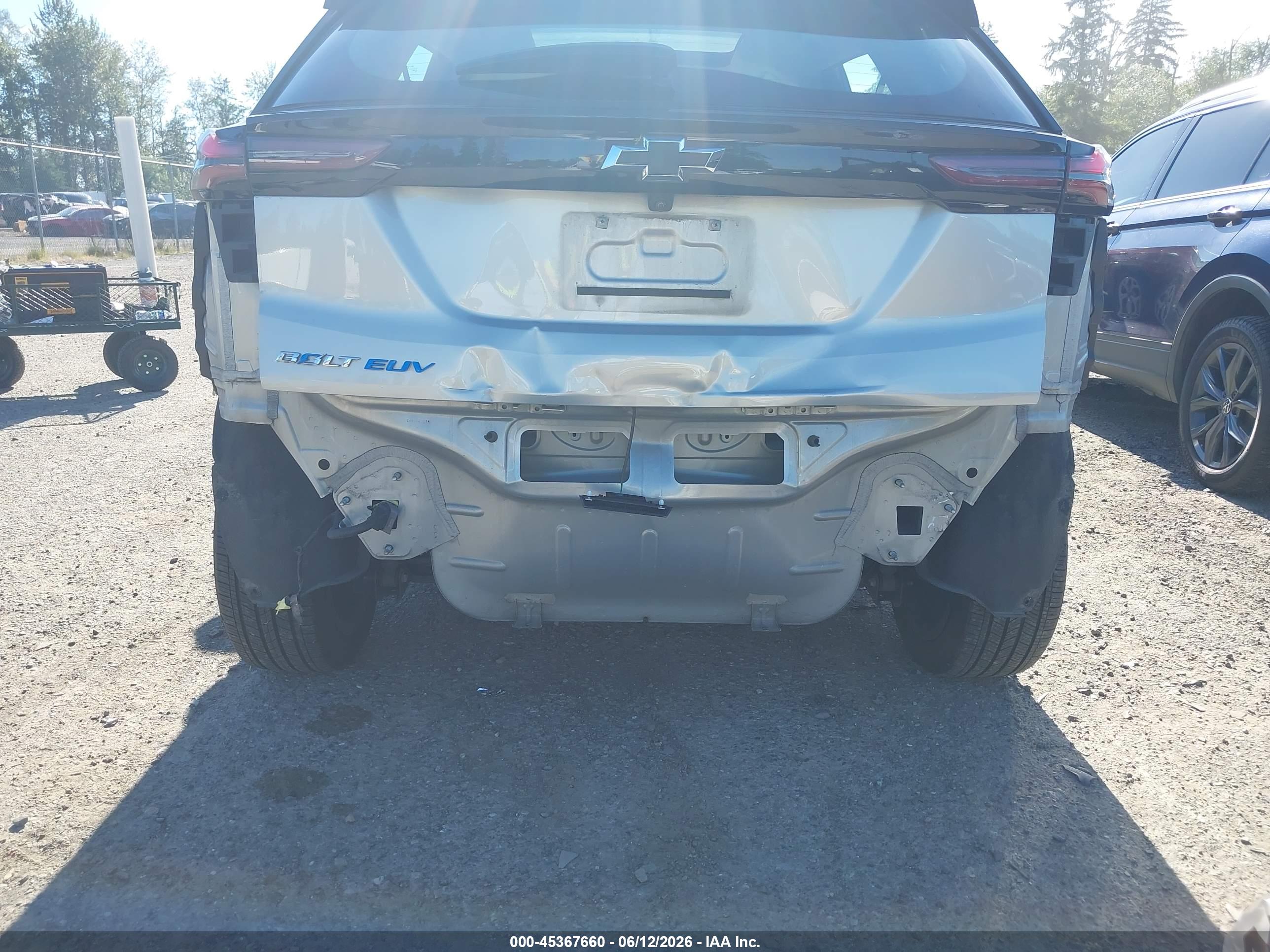 CHEVROLET BOLT image 6
