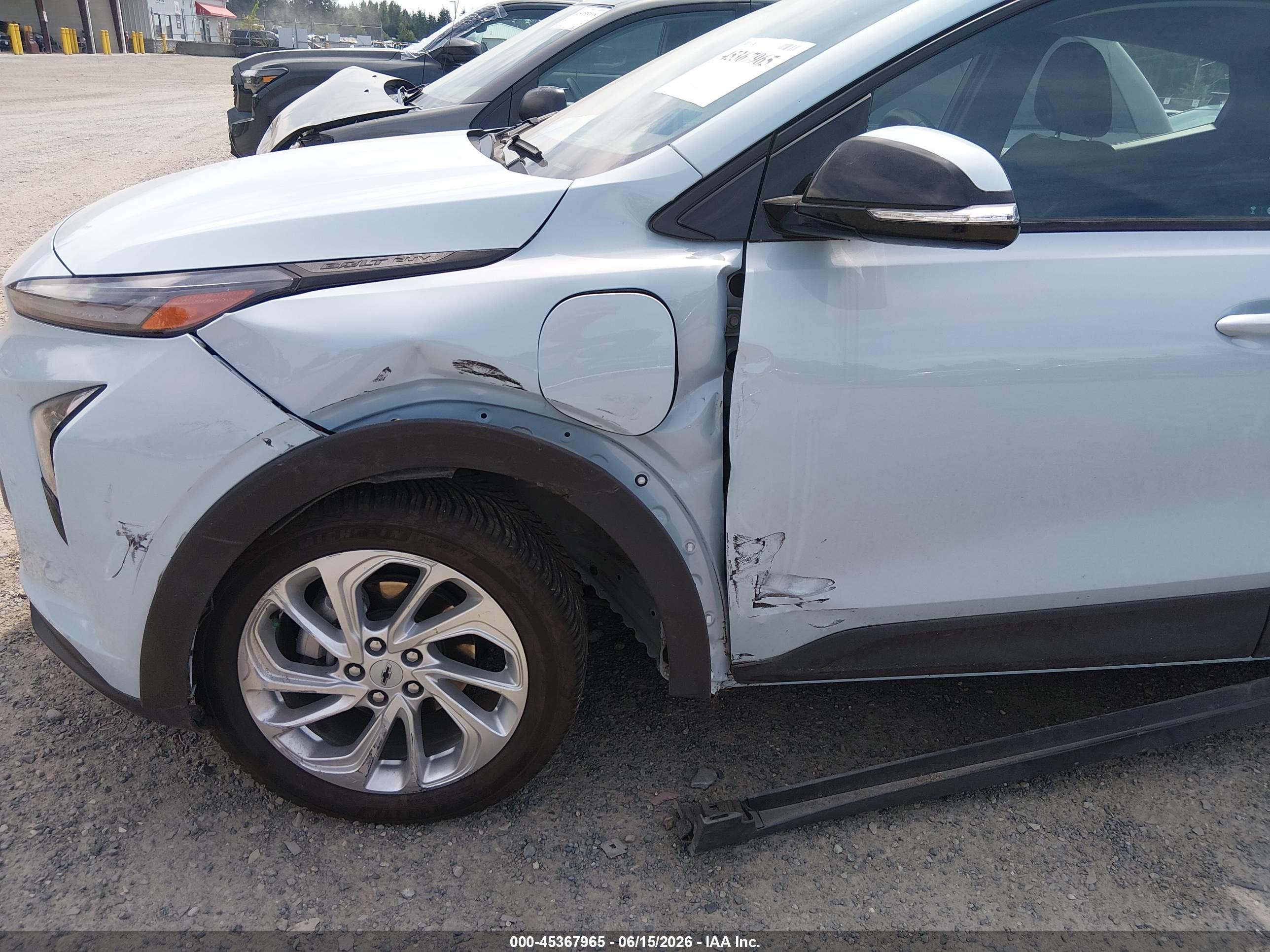 CHEVROLET BOLT image 6