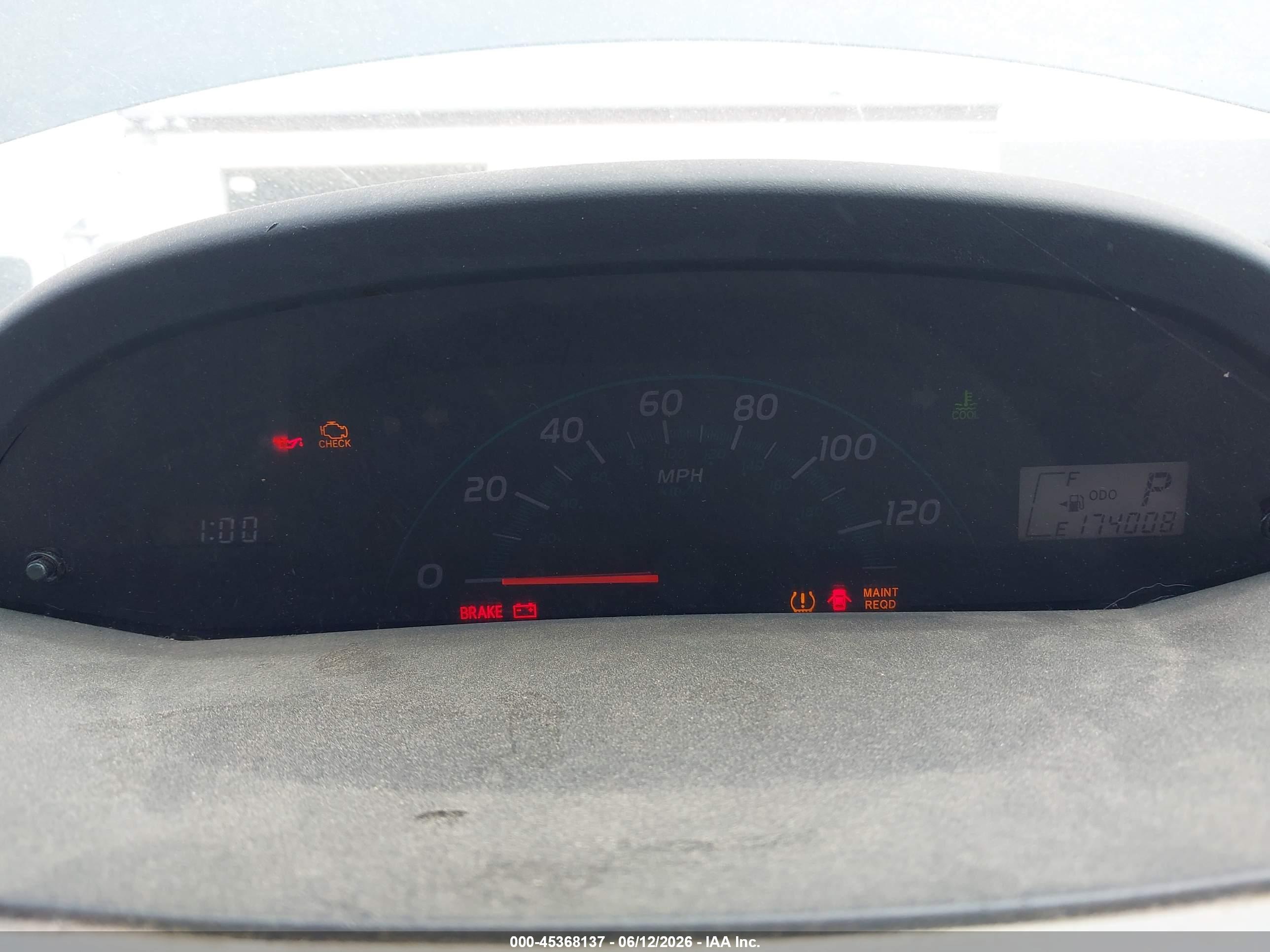 TOYOTA YARIS image 7
