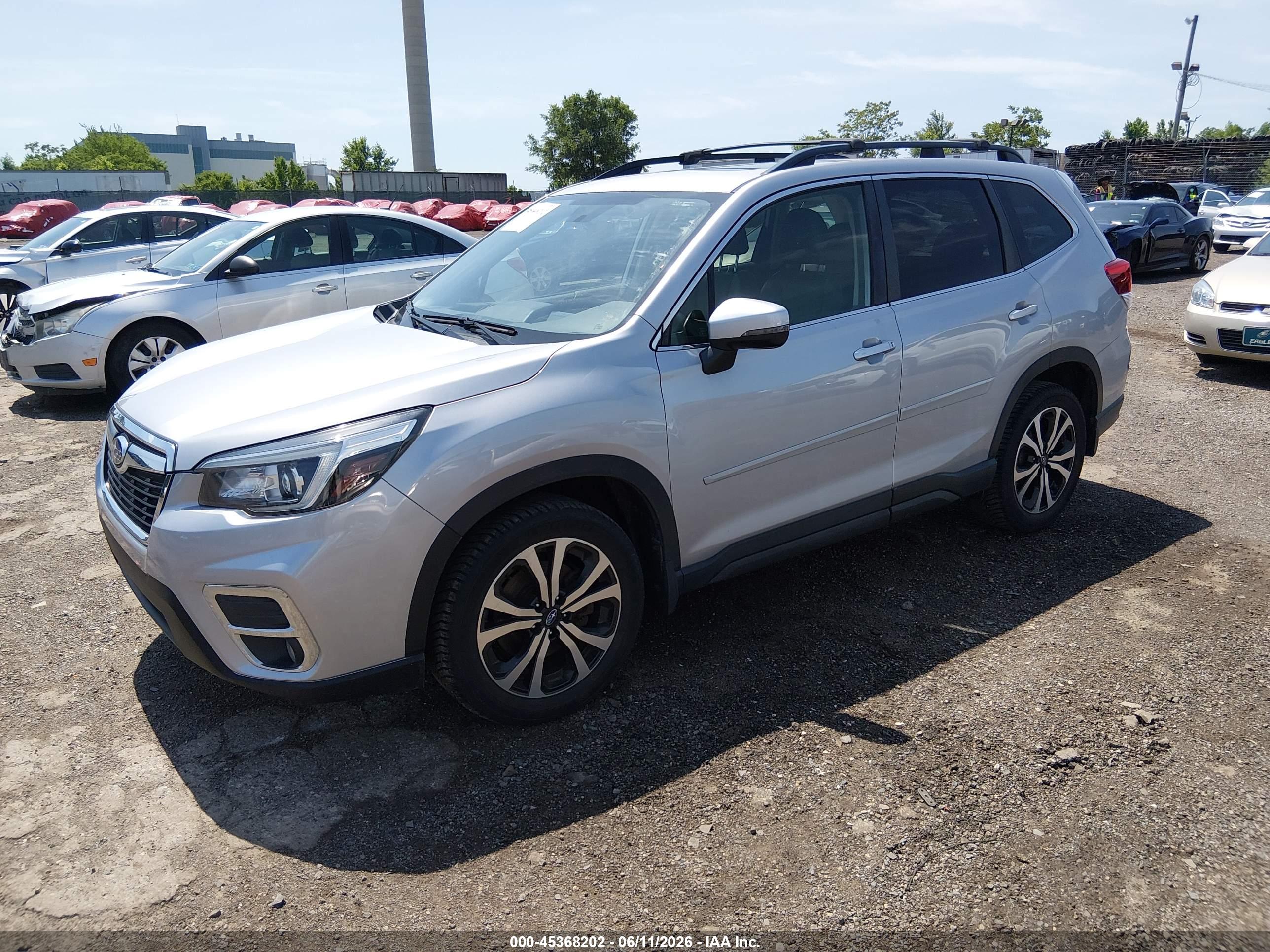 SUBARU FORESTER image 2