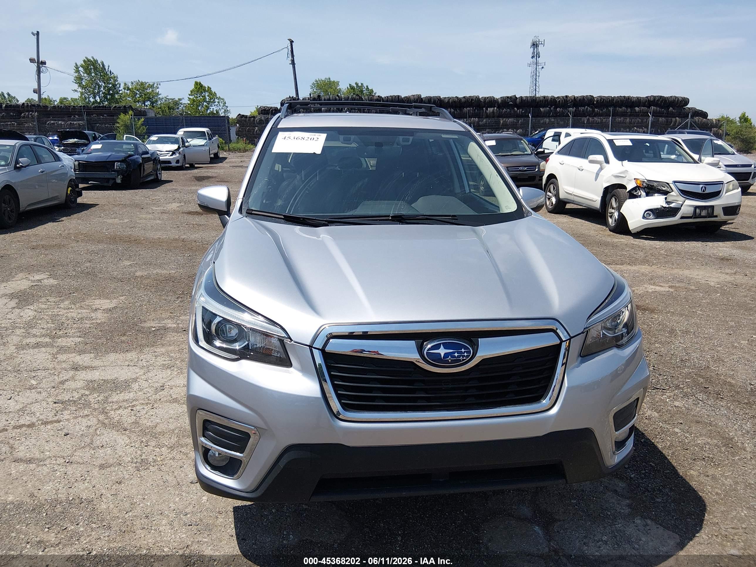 SUBARU FORESTER image 6