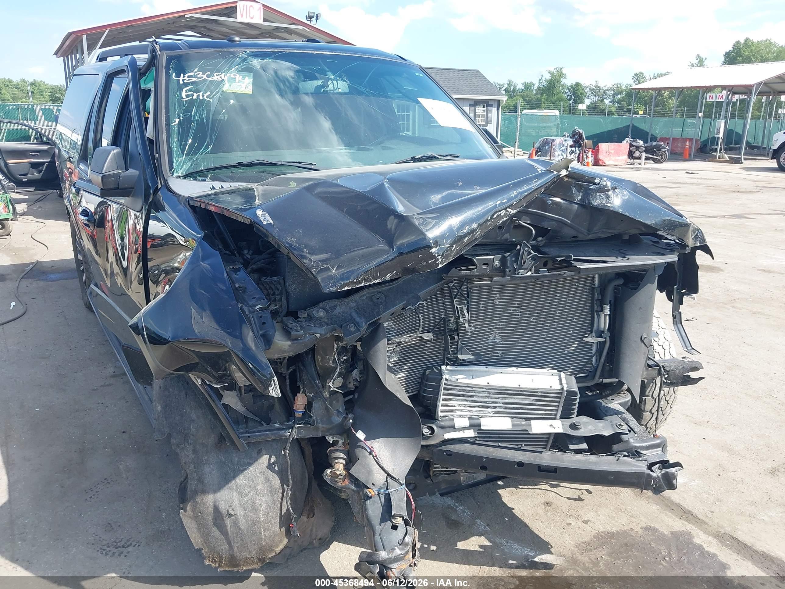 FORD EXPEDITION image 6