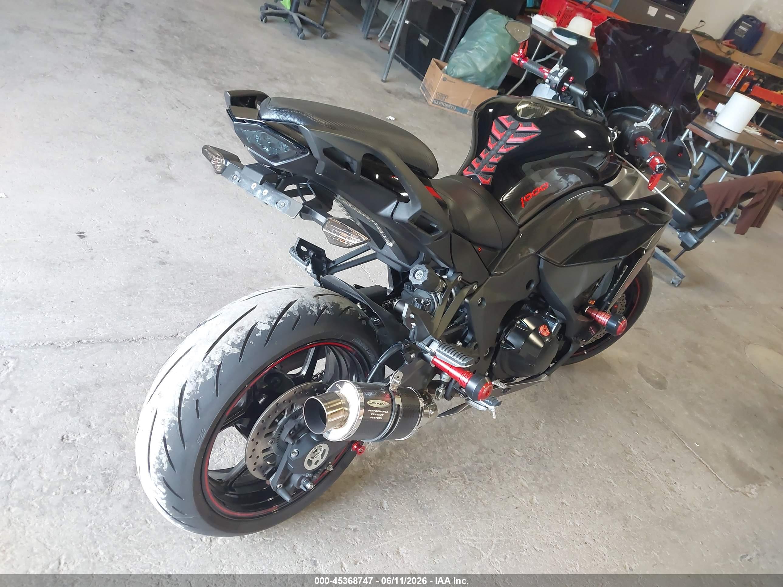 KAWASAKI ZX1002 image 4