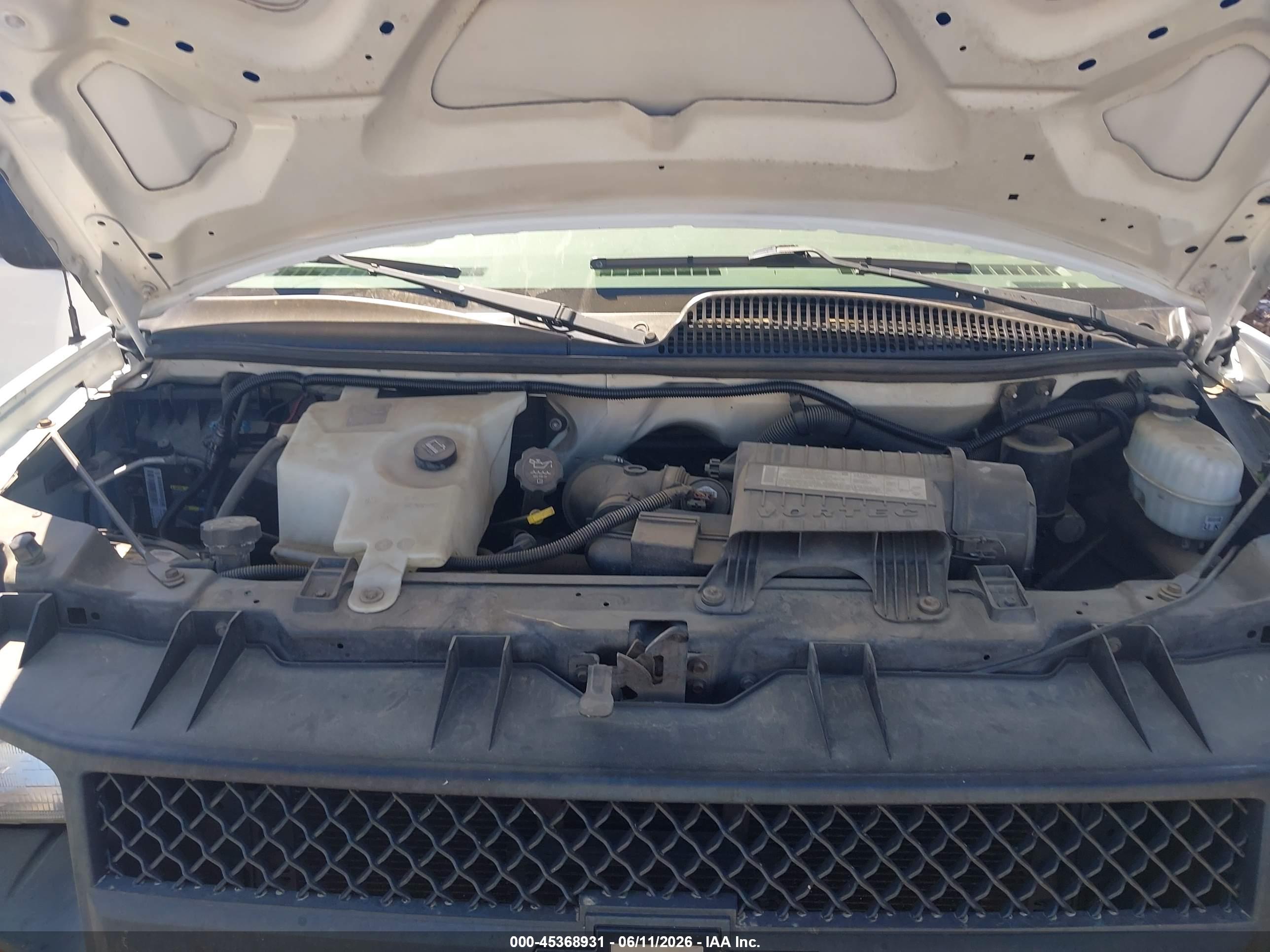 CHEVROLET EXPRESS image 10