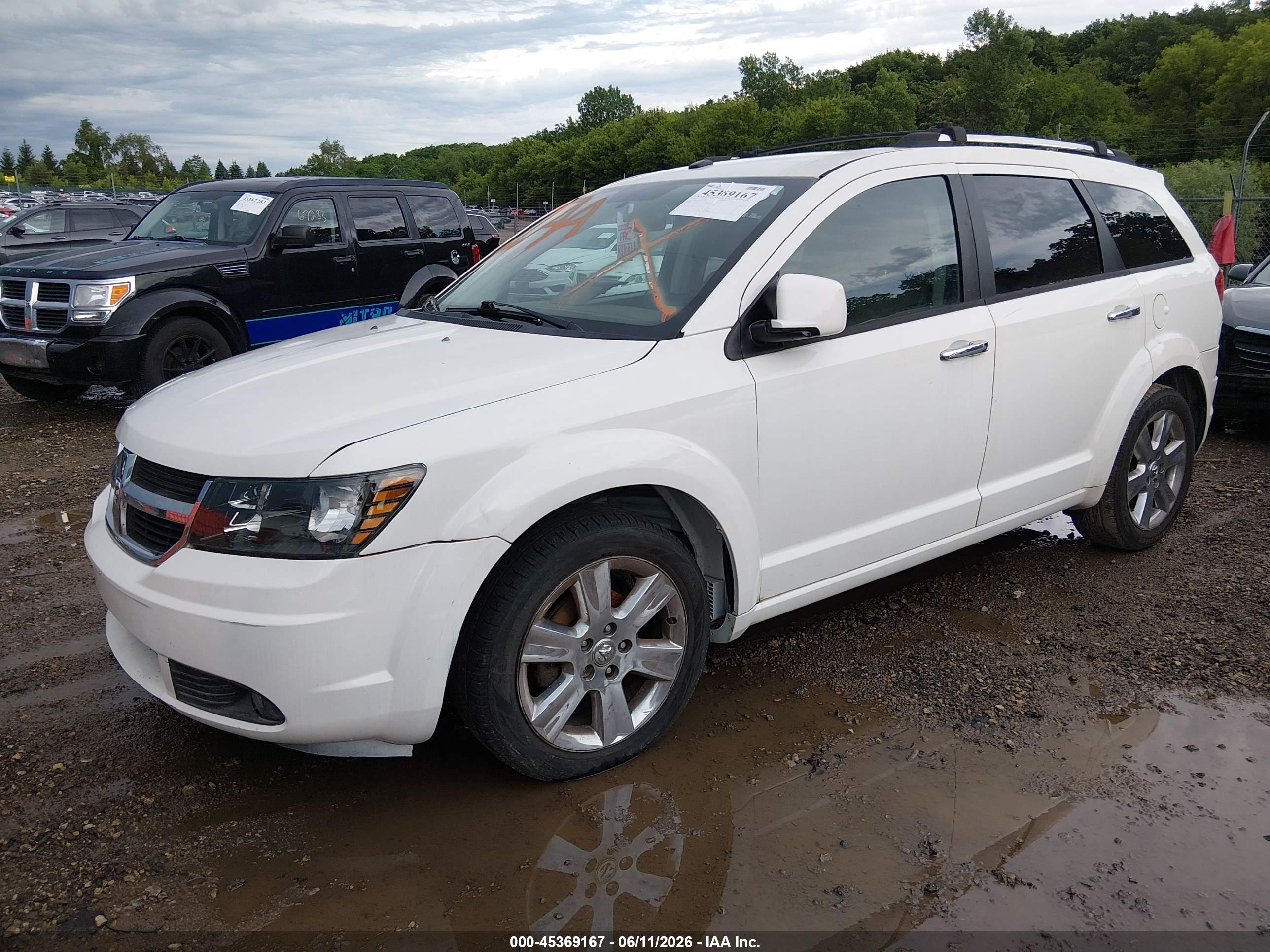 DODGE JOURNEY image 2