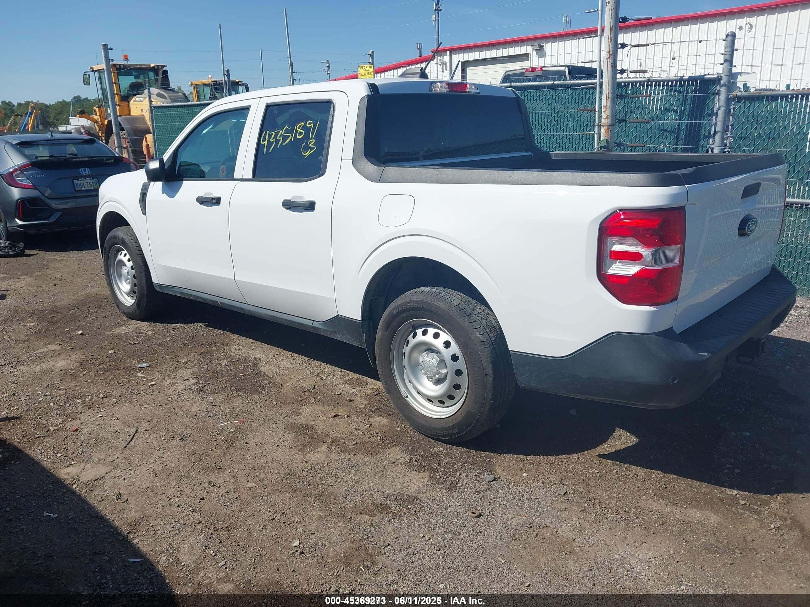 FORD MAVERICK image 3