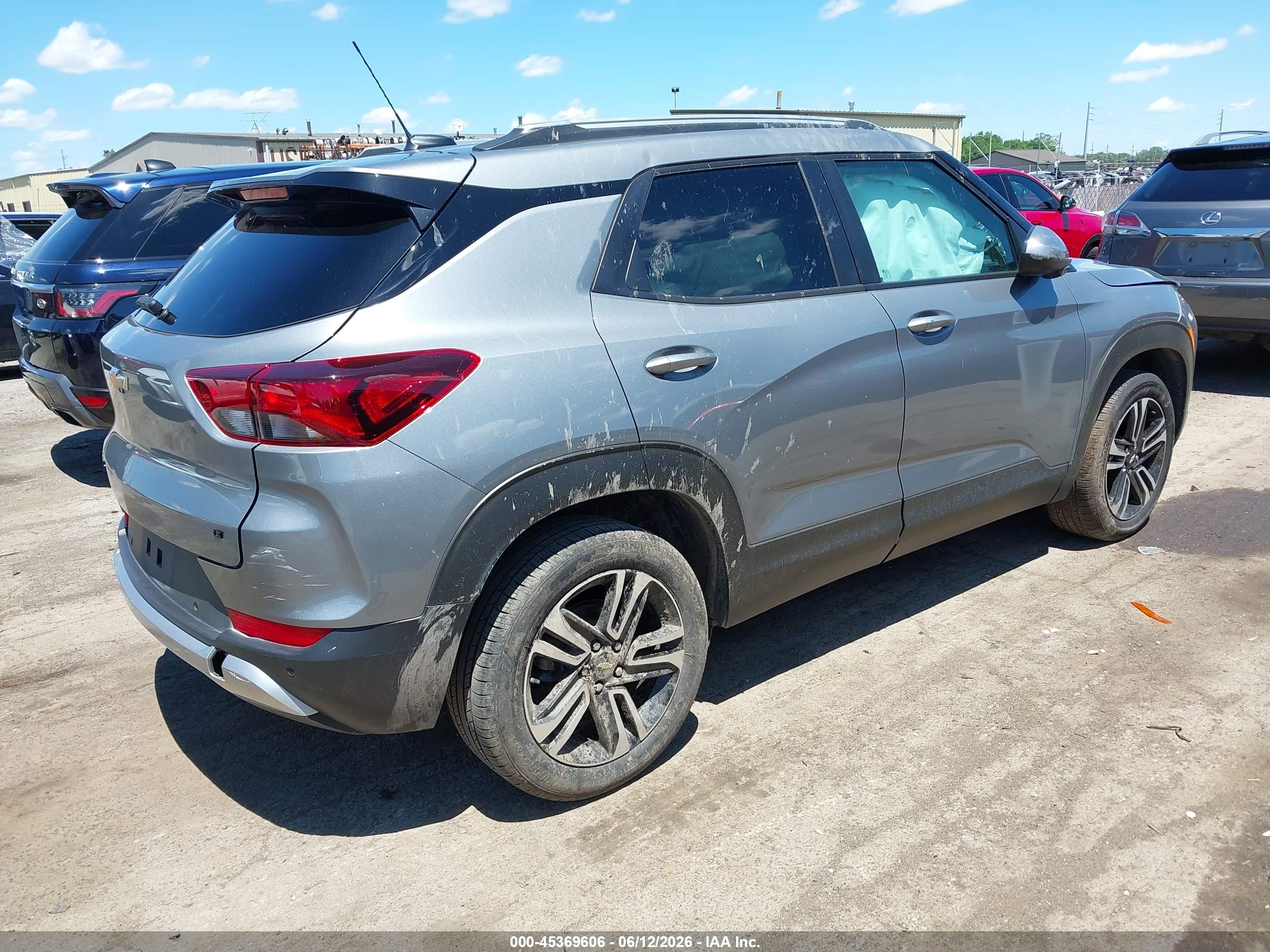 CHEVROLET TRAILBLAZER image 4