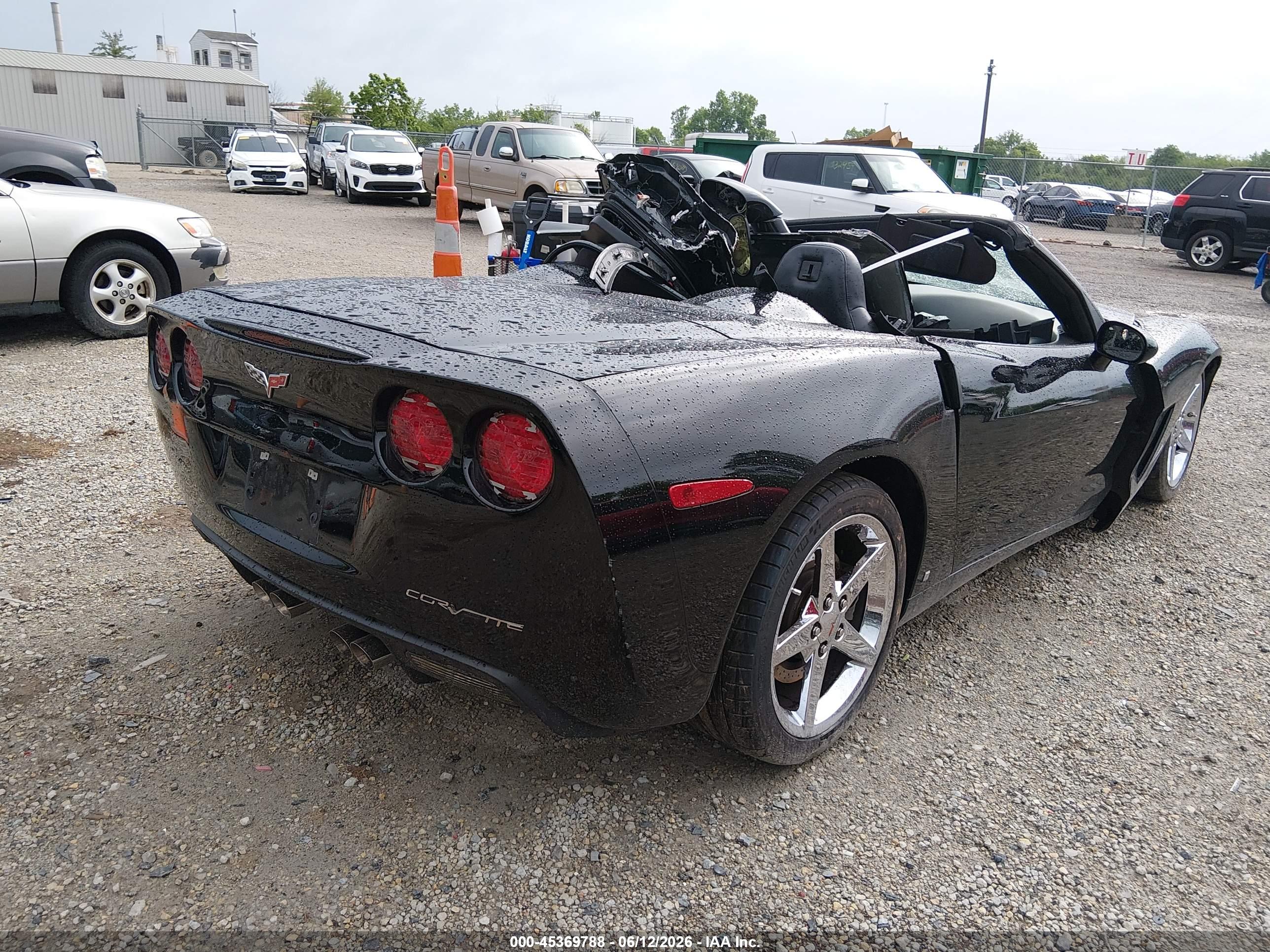 CHEVROLET CORVETTE image 4
