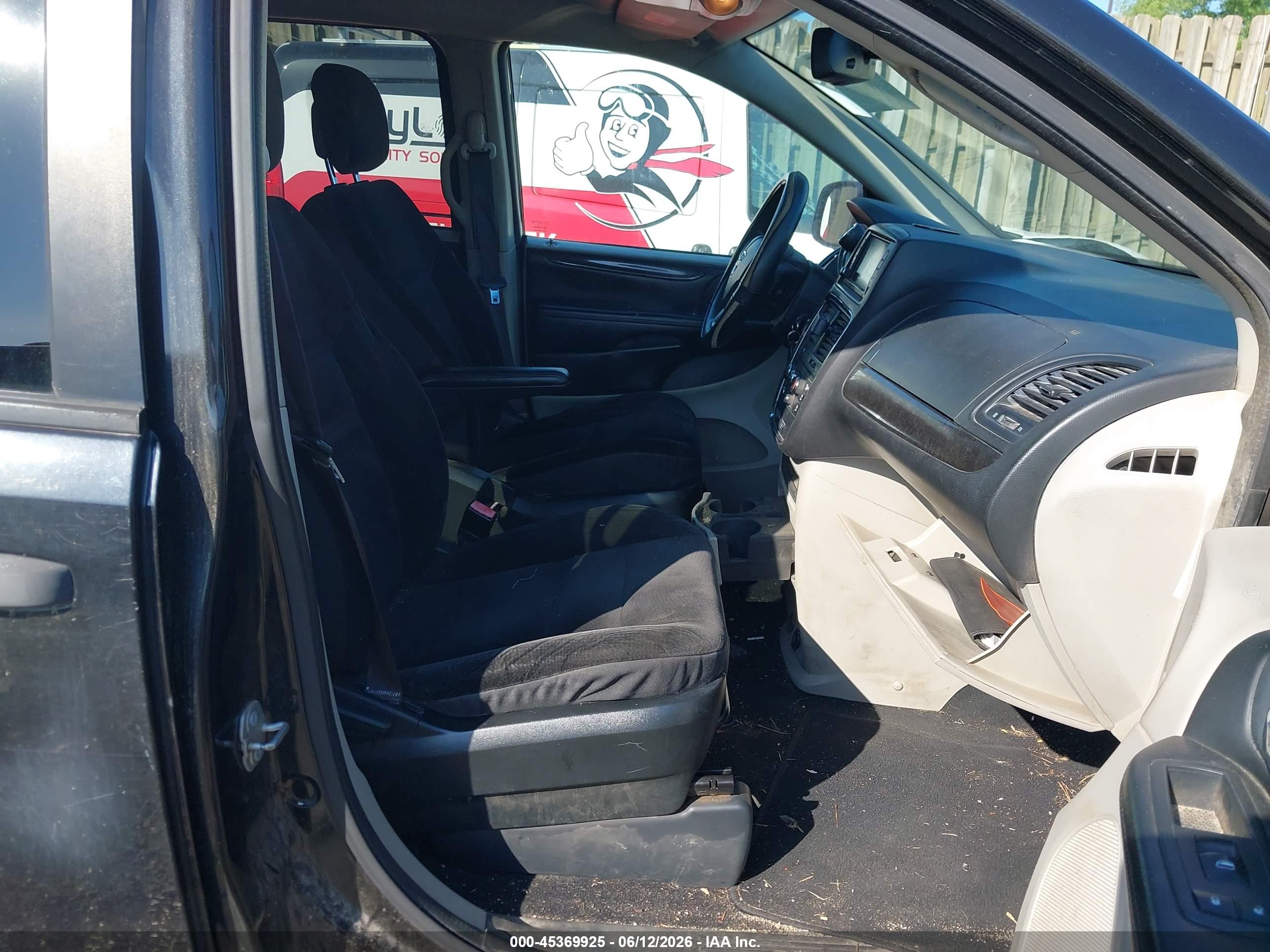 DODGE GRAND image 5
