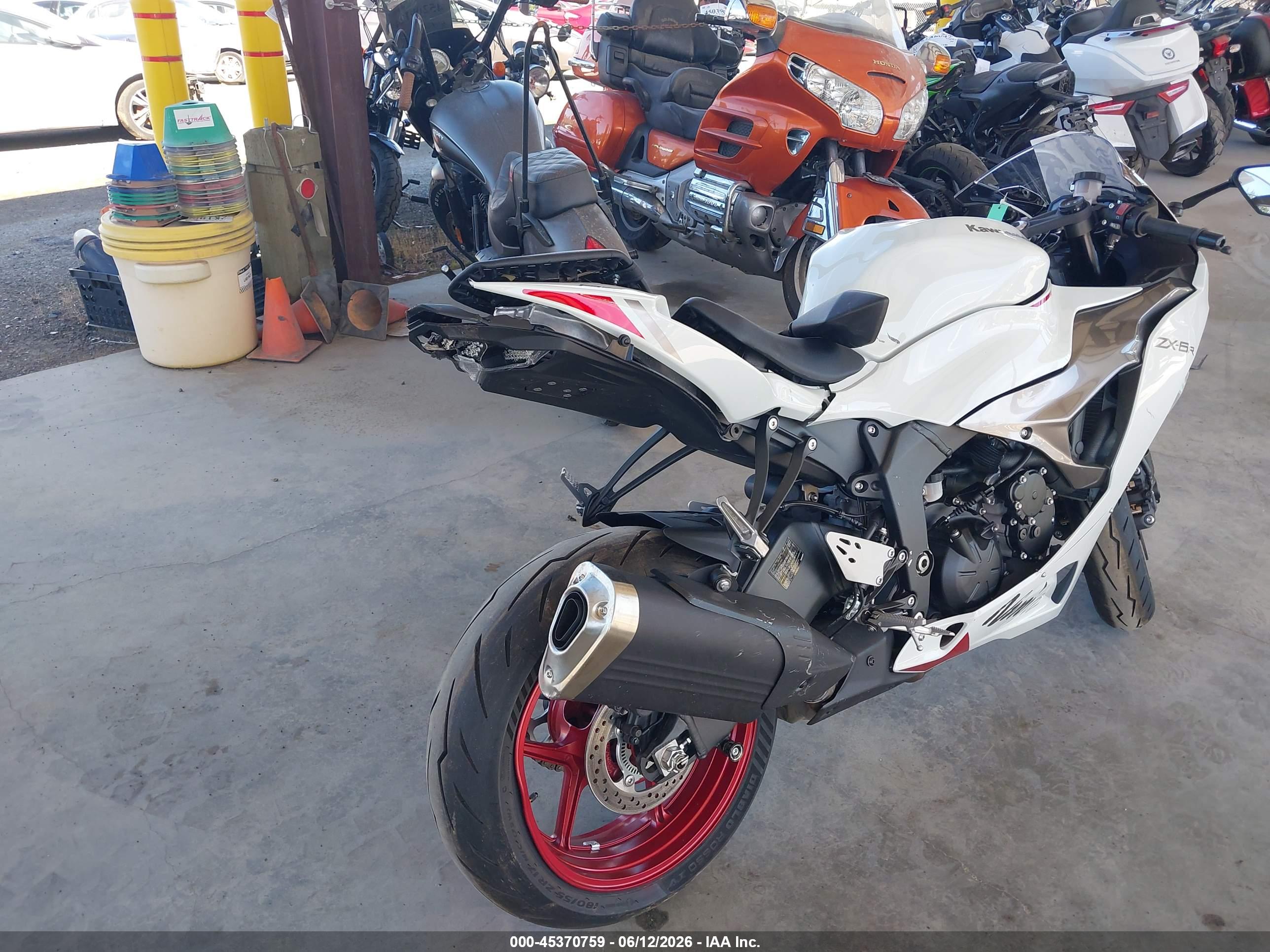 KAWASAKI ZX636 image 4
