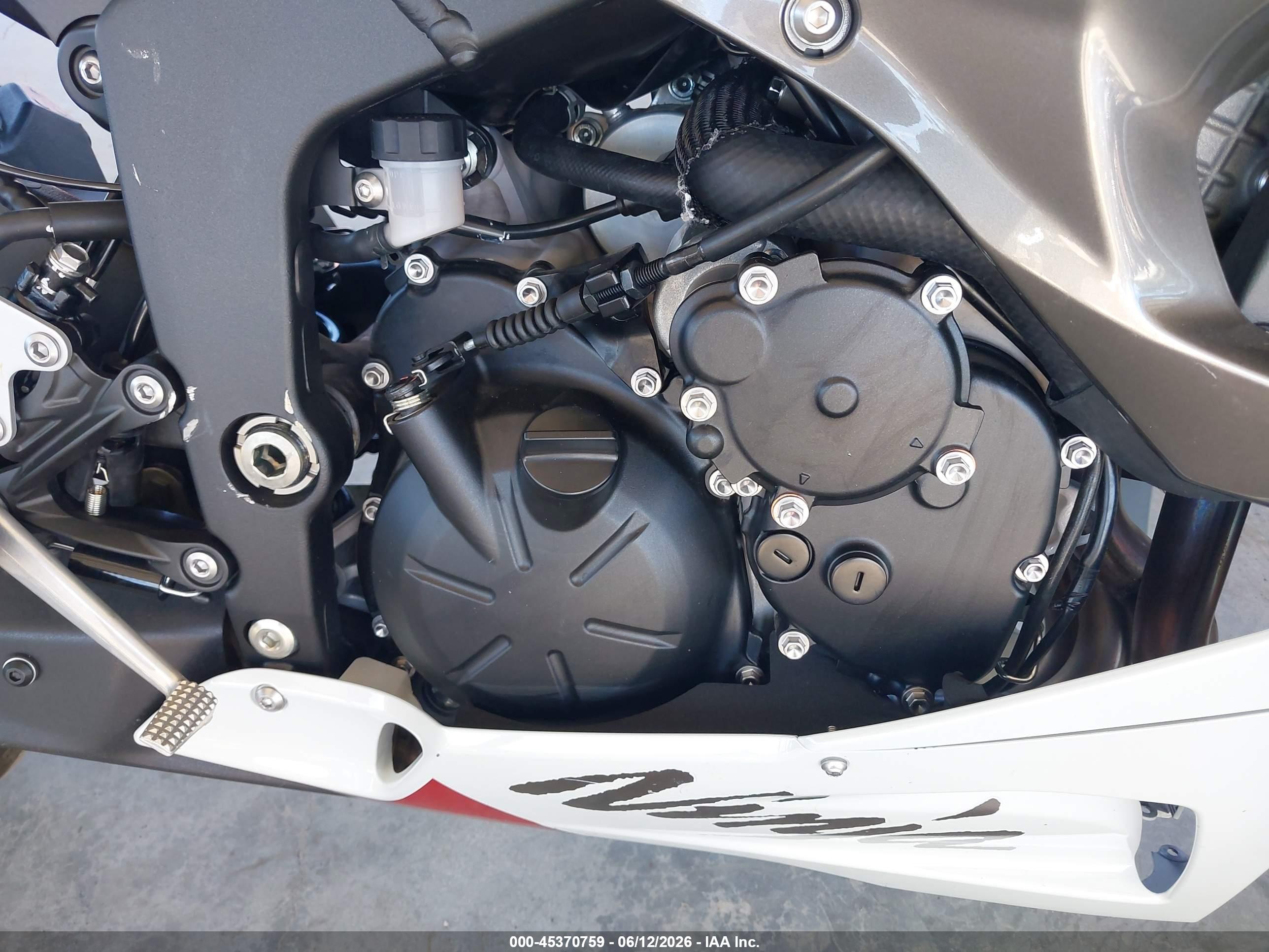 KAWASAKI ZX636 image 8