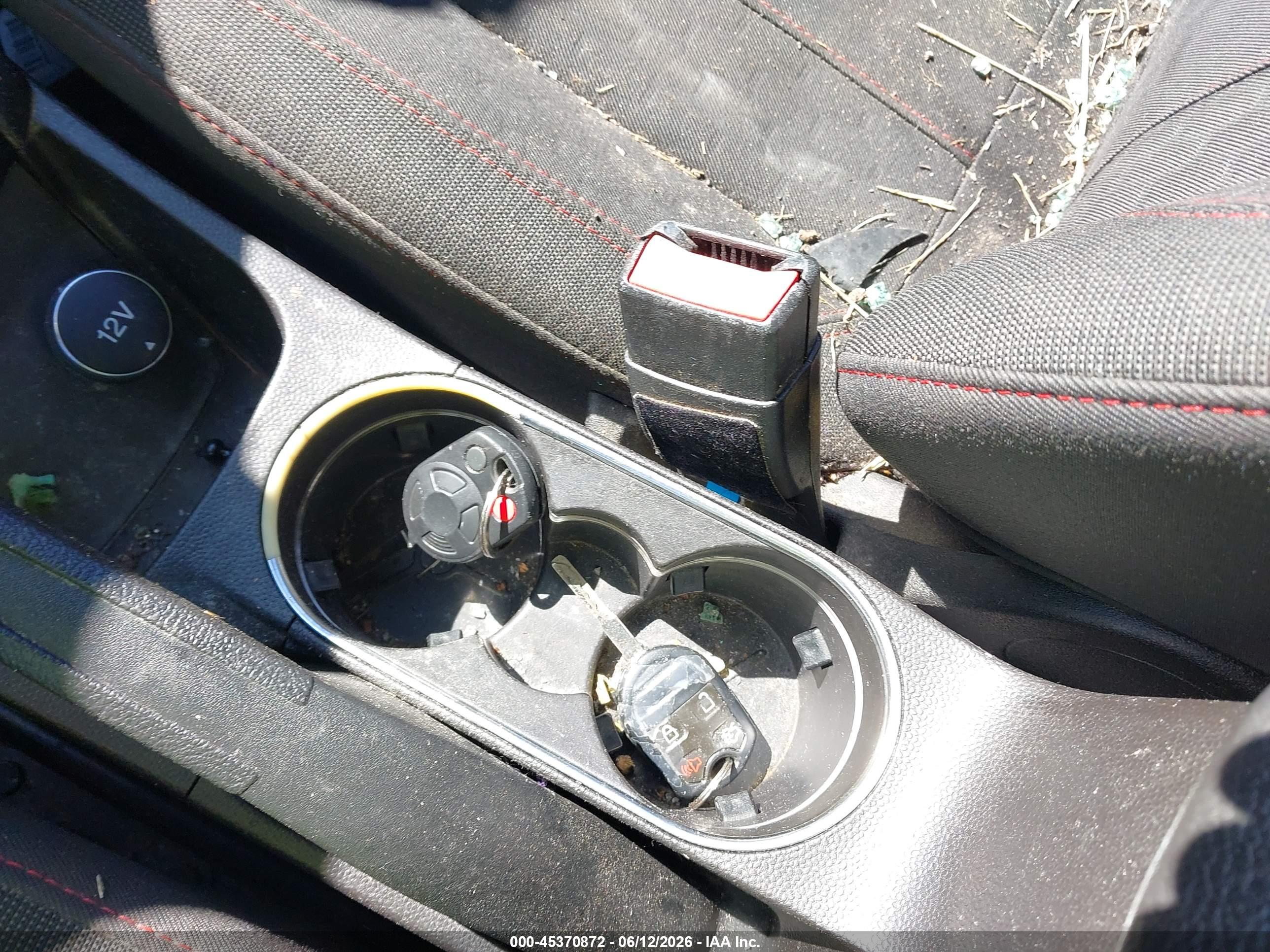 FORD FIESTA image 11