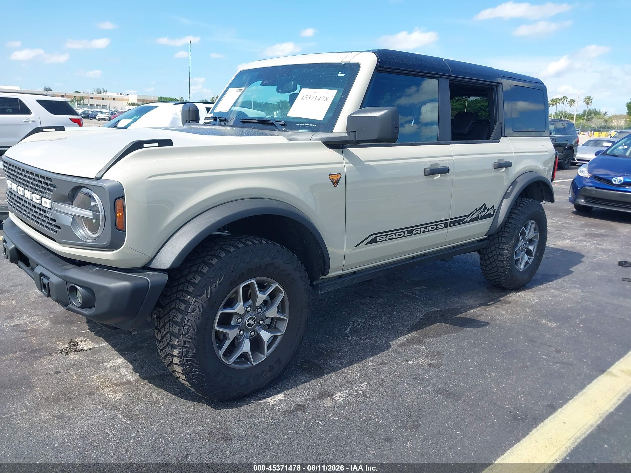 FORD BRONCO image 2