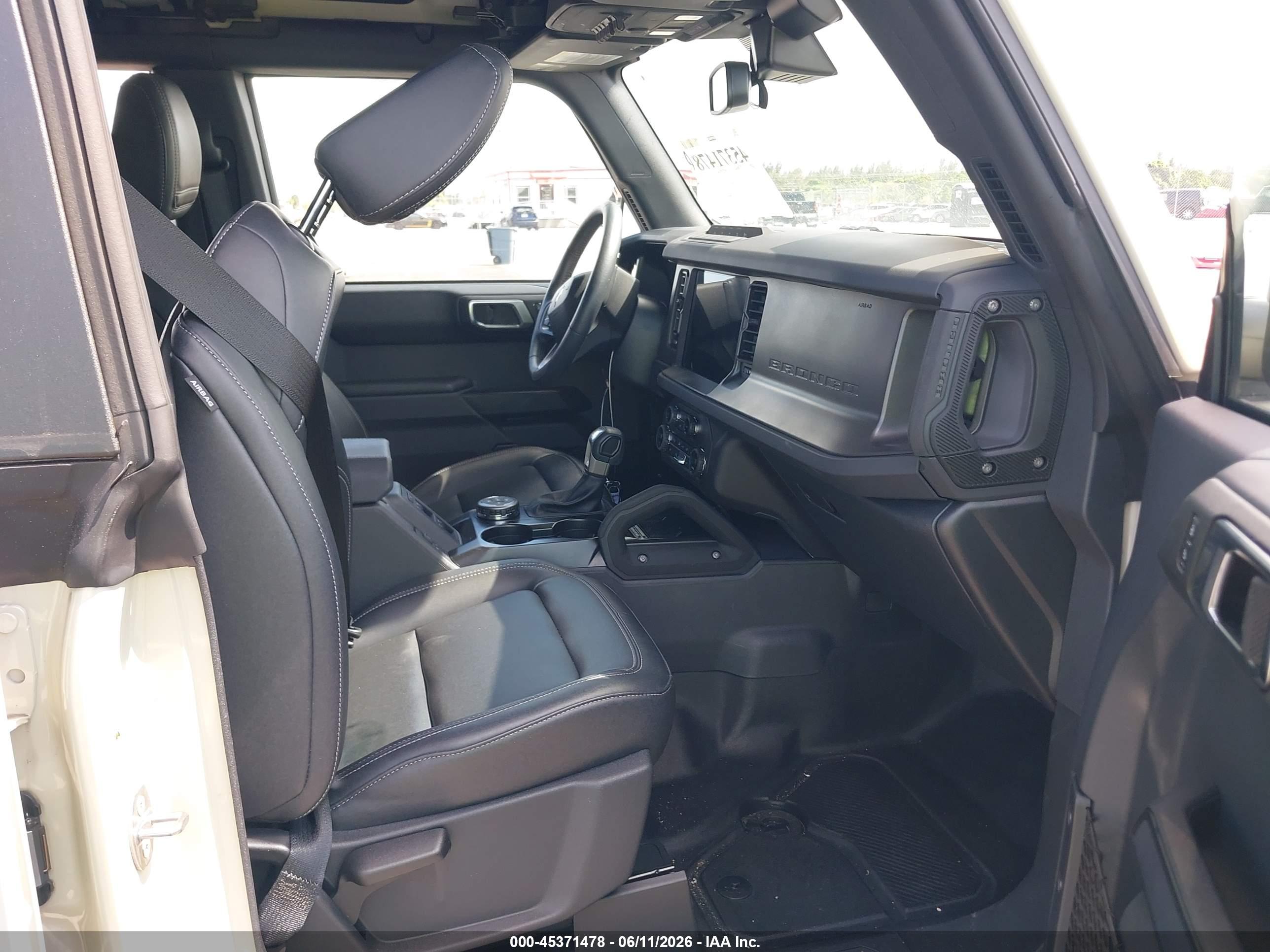 FORD BRONCO image 5