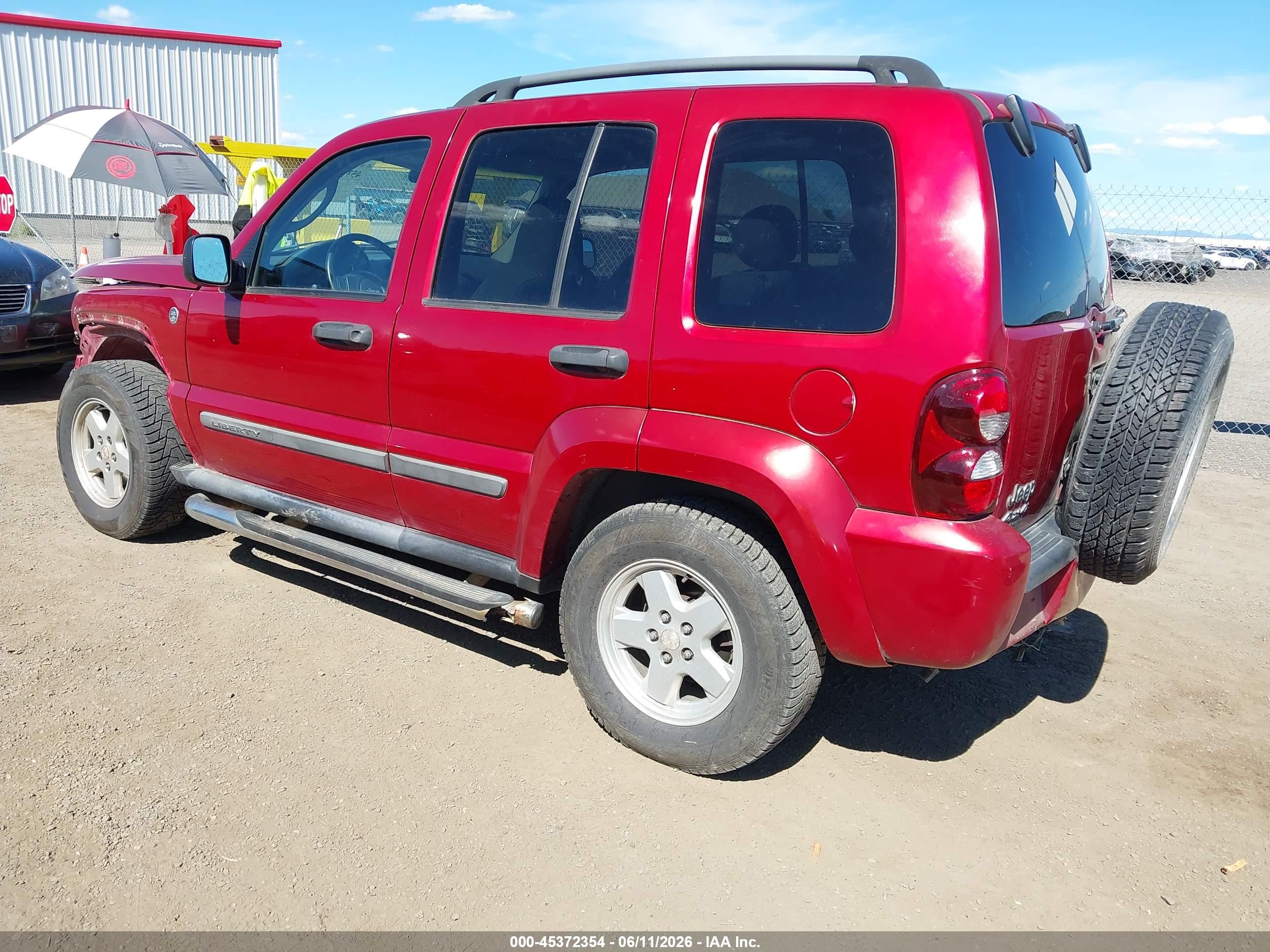 JEEP LIBERTY image 3