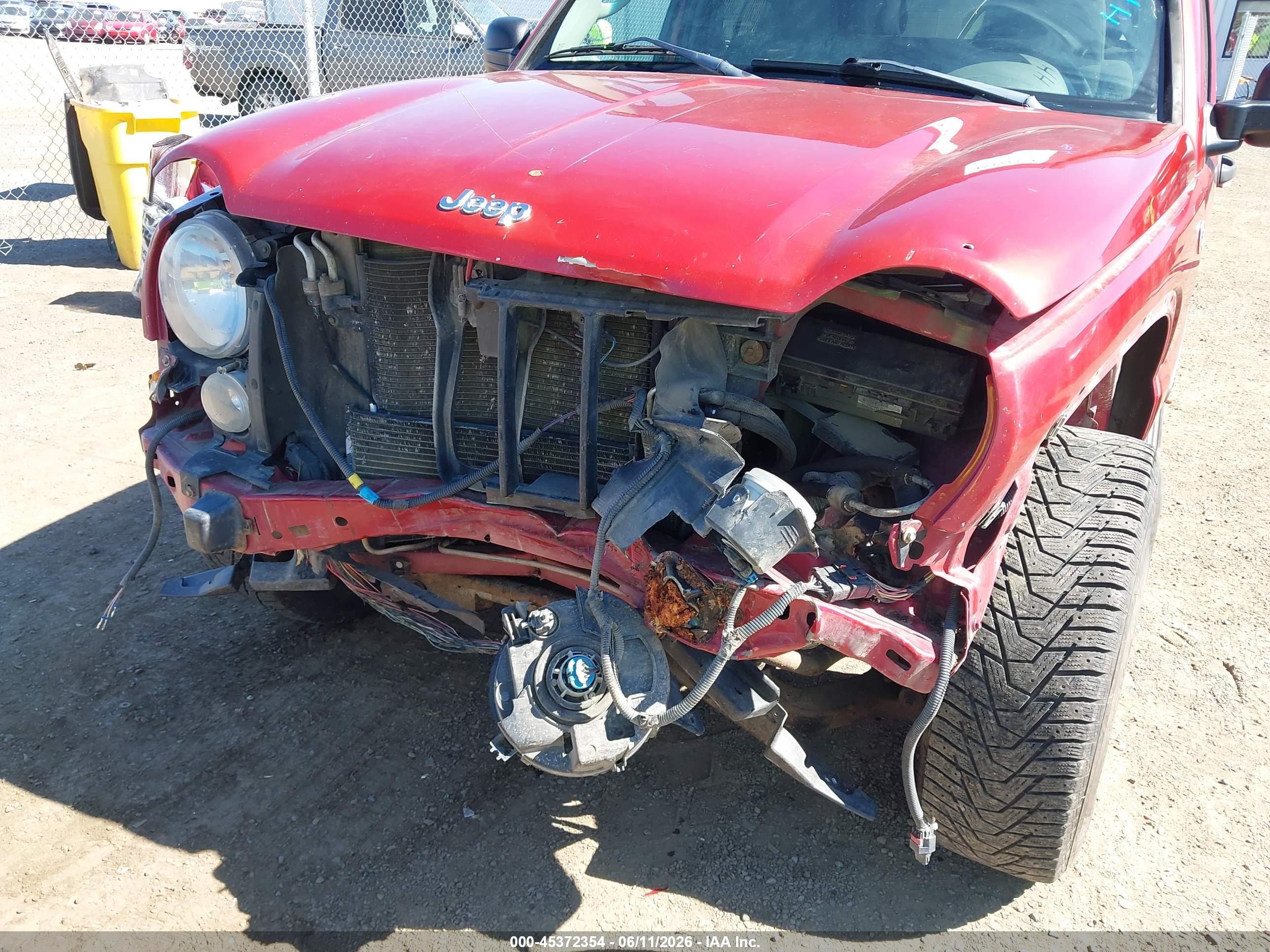 JEEP LIBERTY image 6
