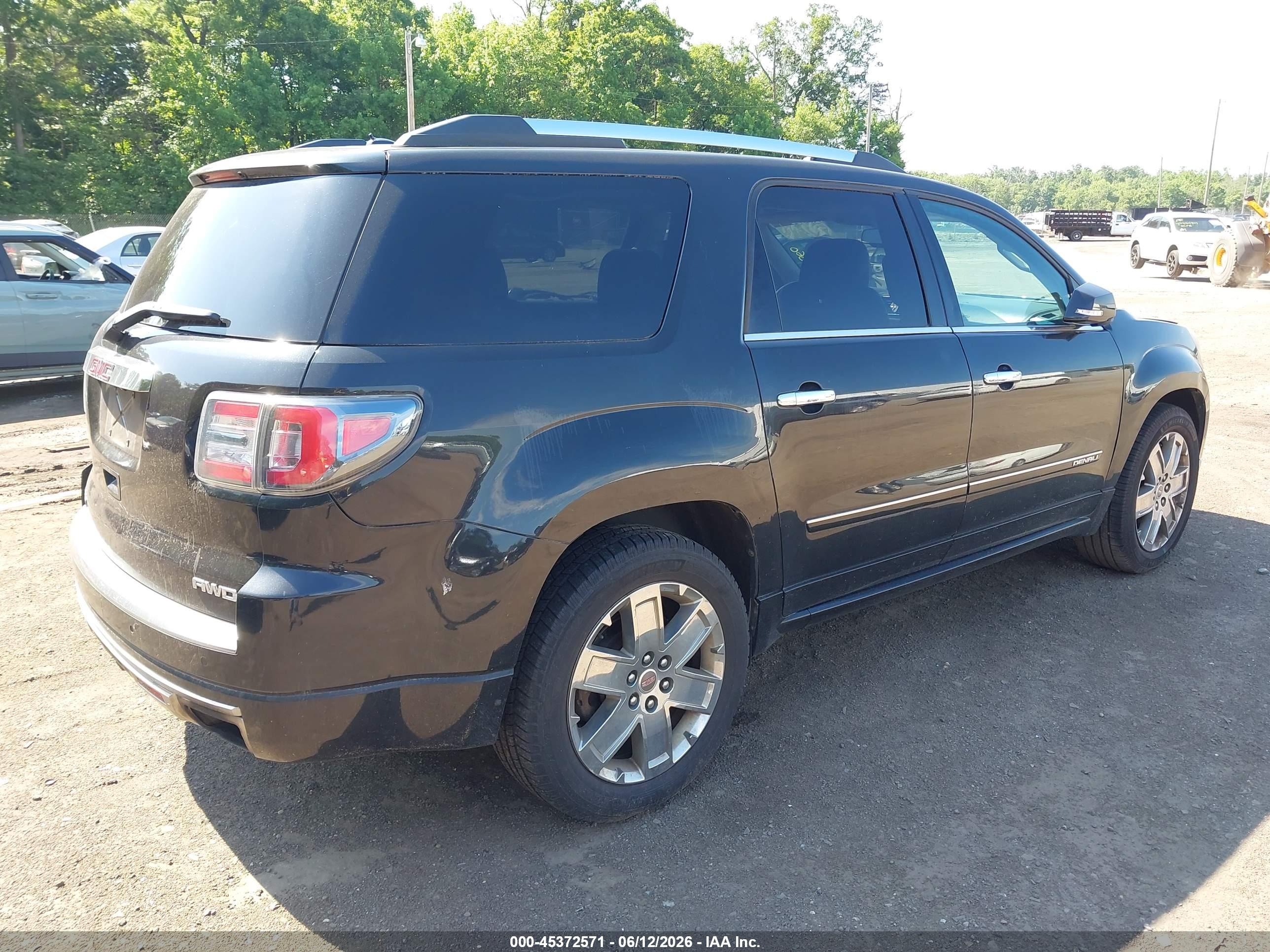 GMC ACADIA image 4