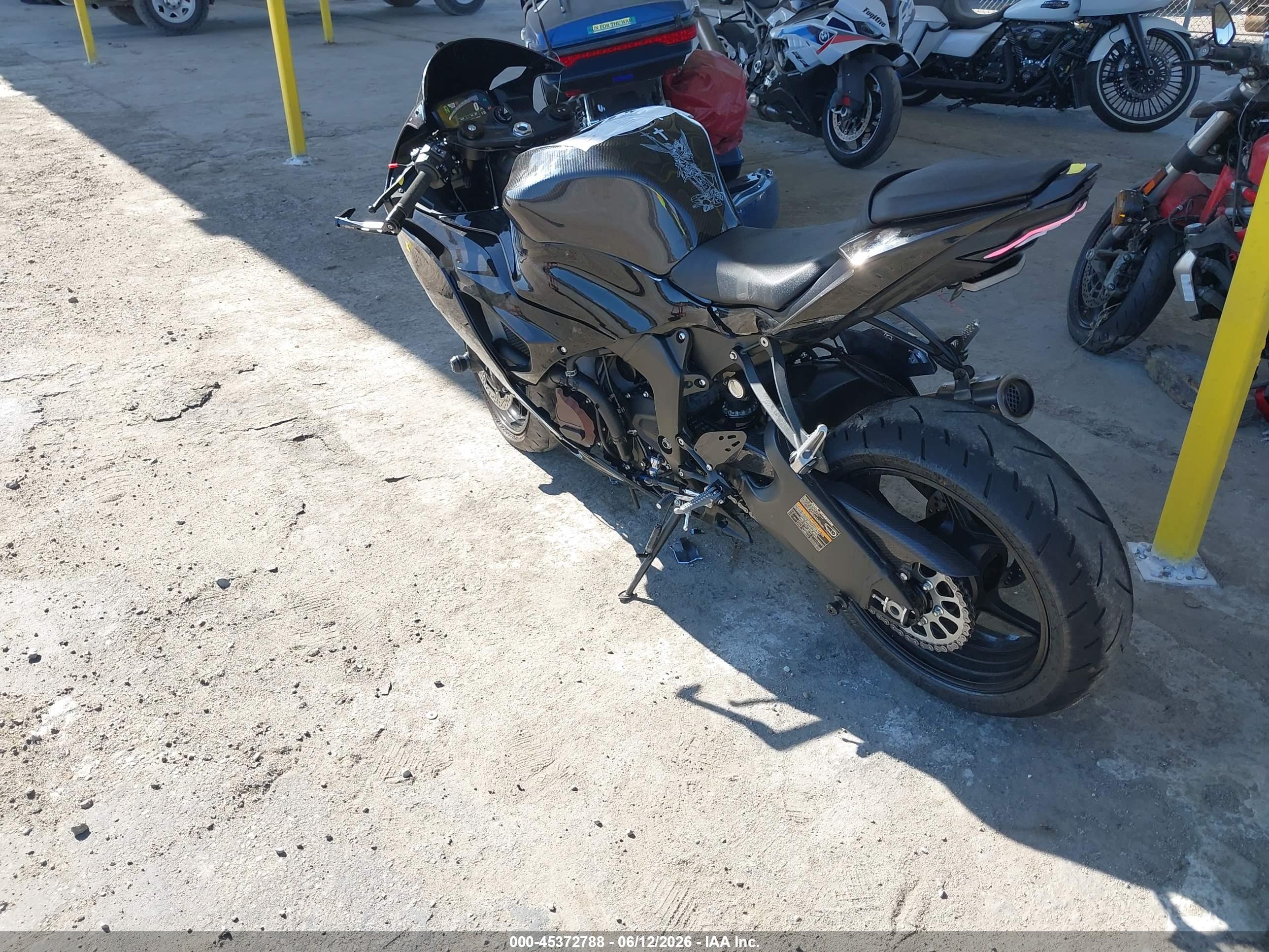 KAWASAKI ZX636 image 3