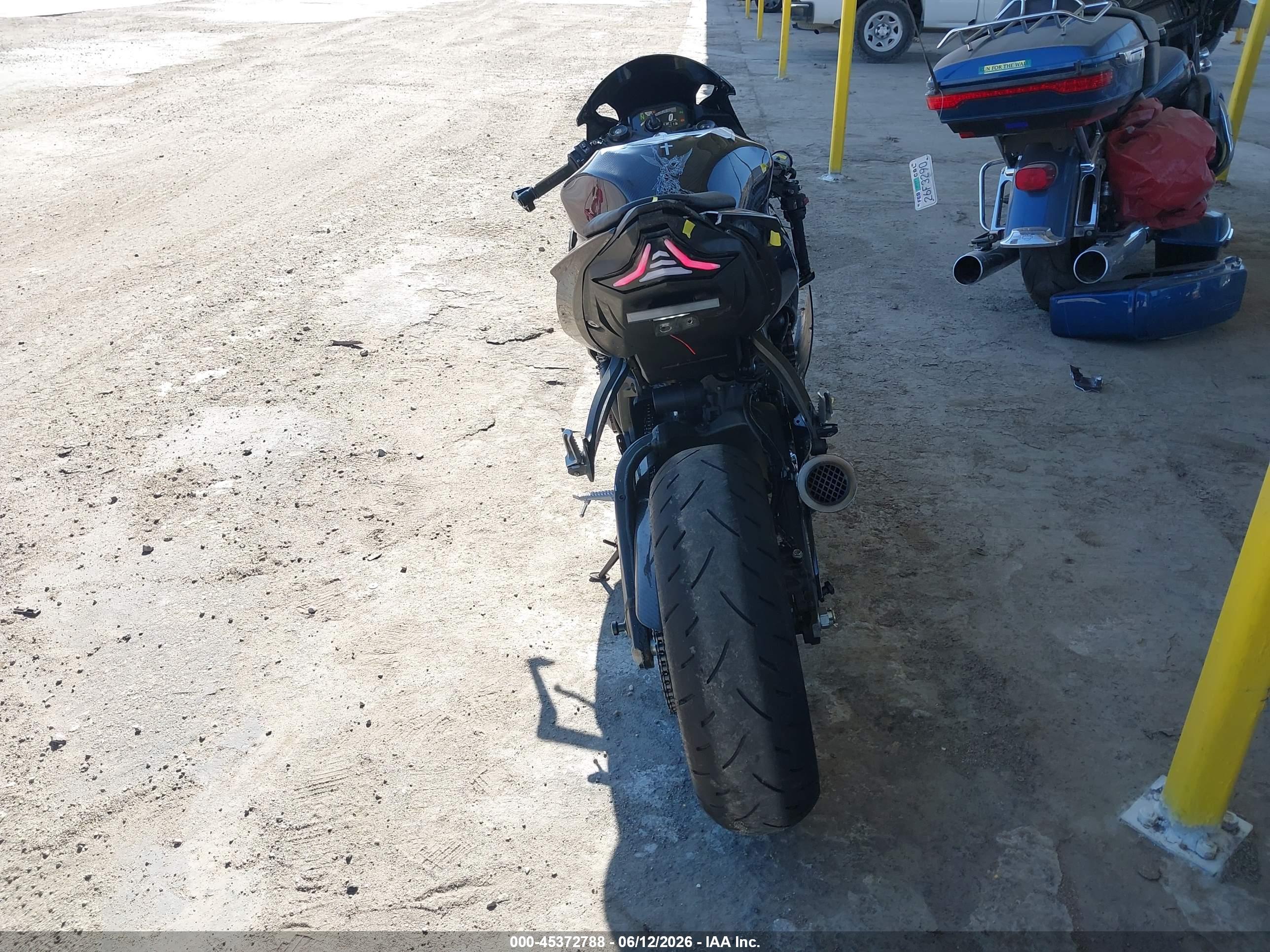 KAWASAKI ZX636 image 6