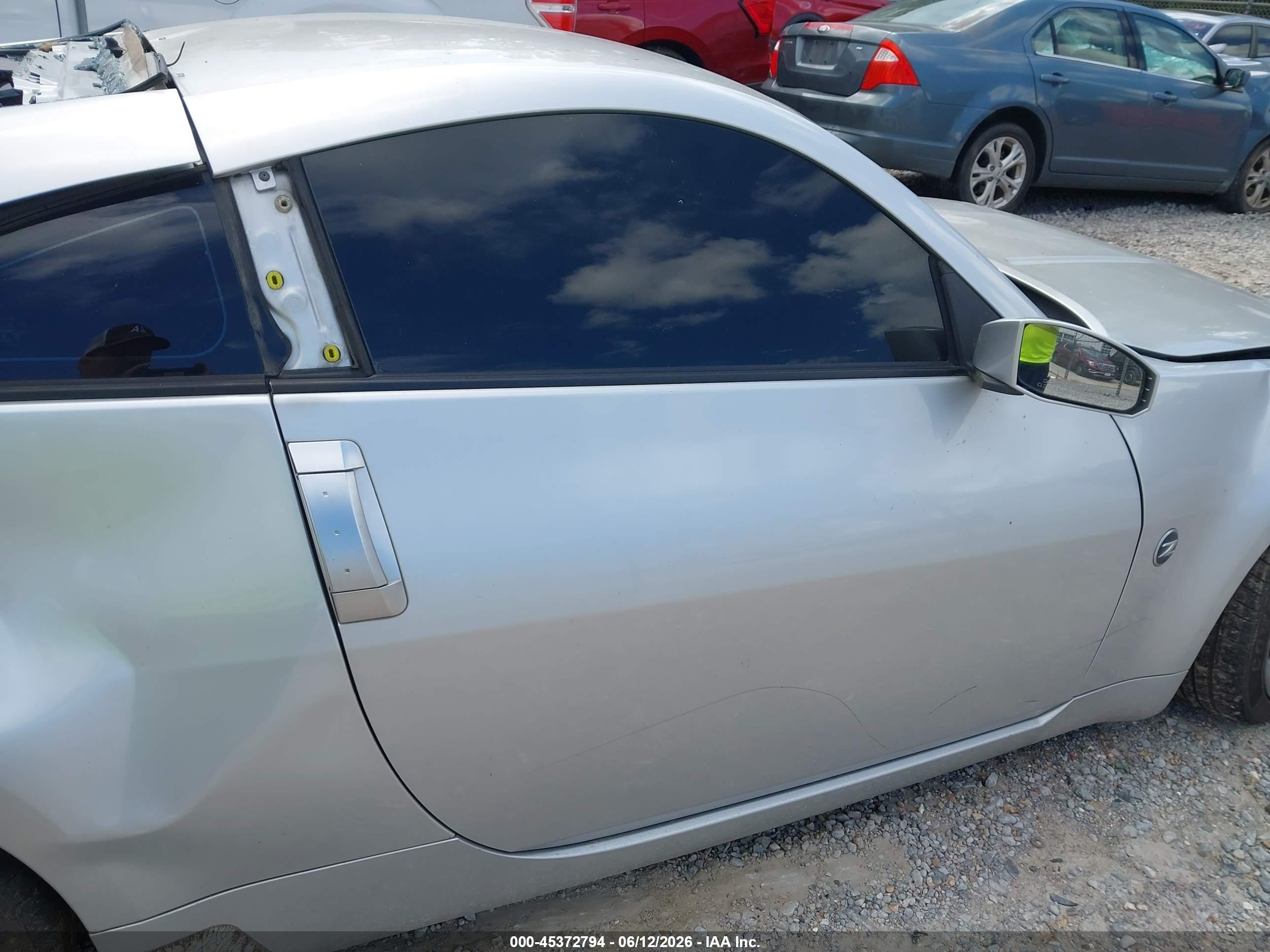 NISSAN 350Z image 5
