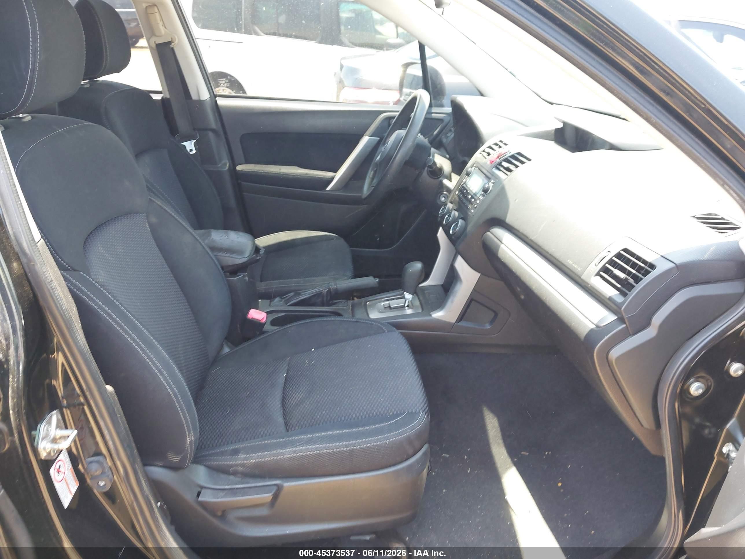 SUBARU FORESTER image 5