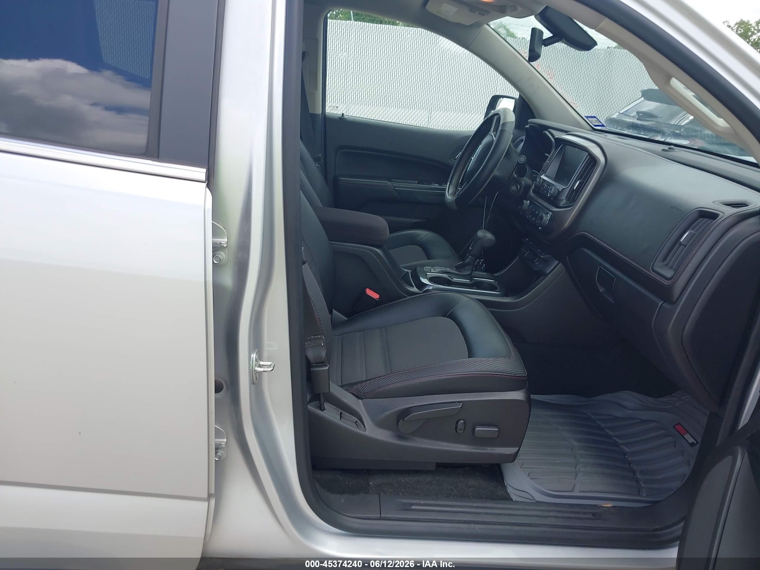GMC CANYON image 5