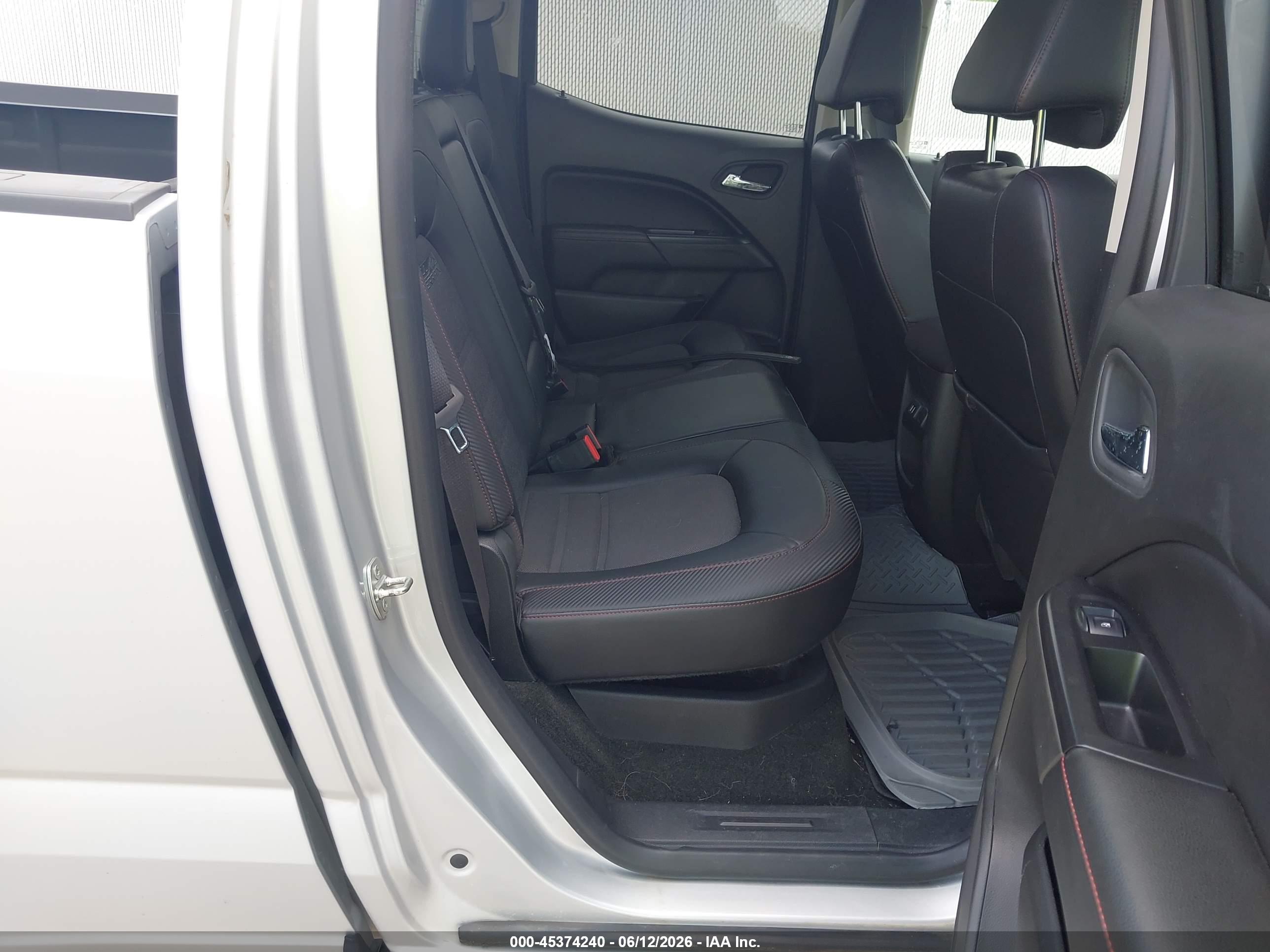 GMC CANYON image 8