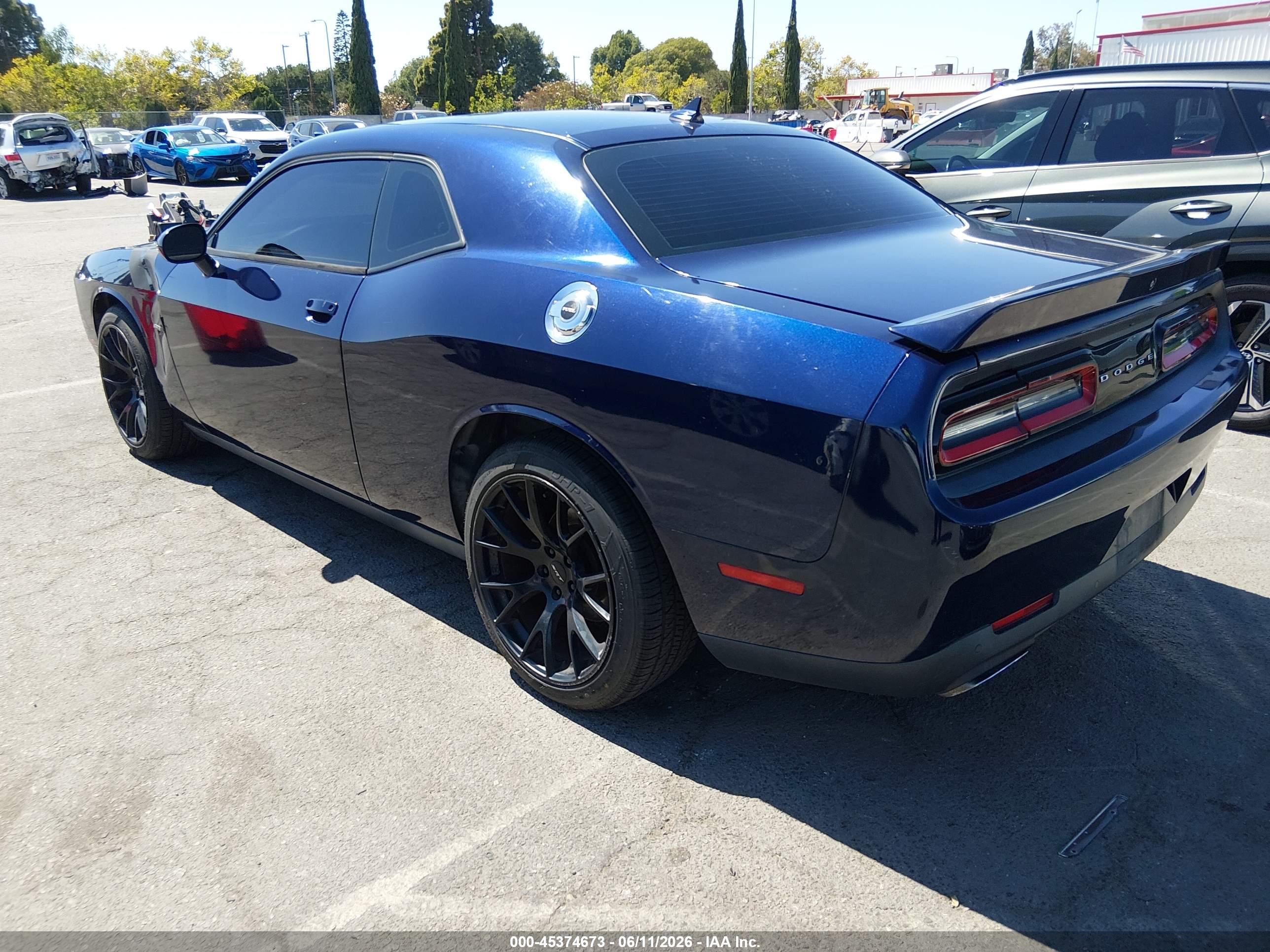 DODGE CHALLENGER image 3