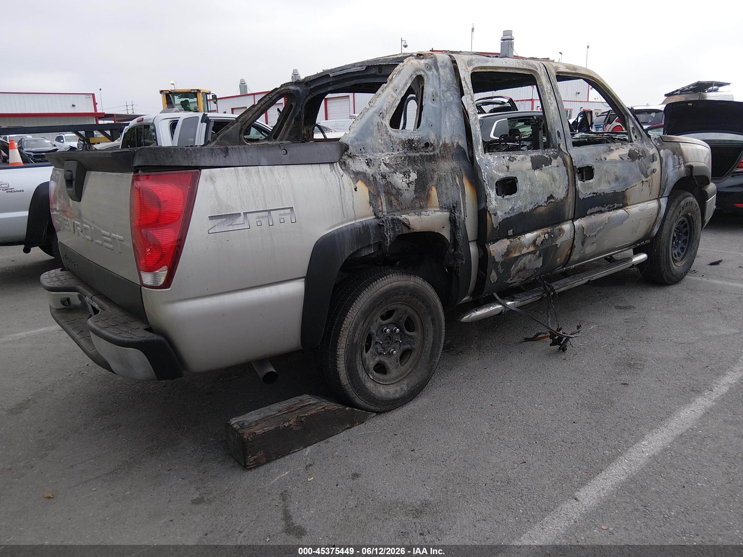 CHEVROLET AVALANCHE image 4